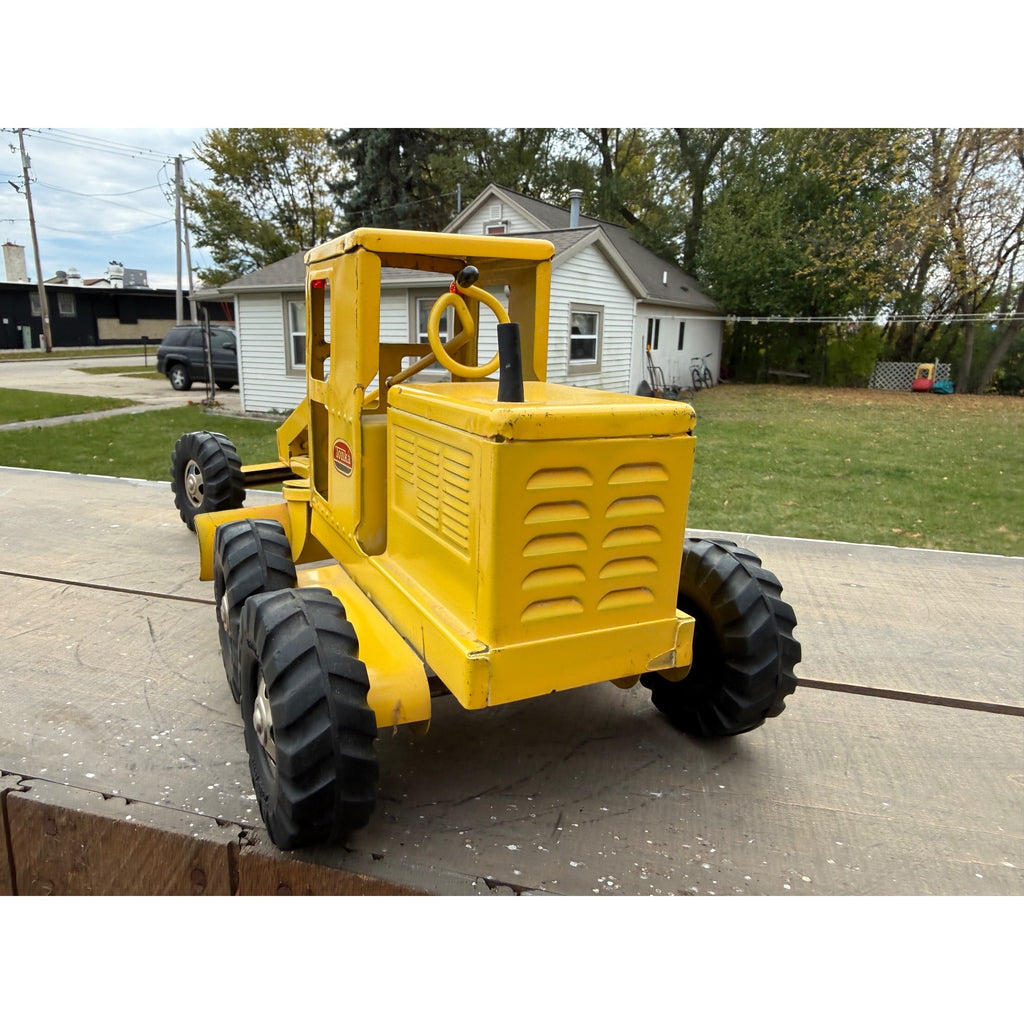 Vintage Tonka Yellow Road Grader Construction Pressed Steel Toy No. 512