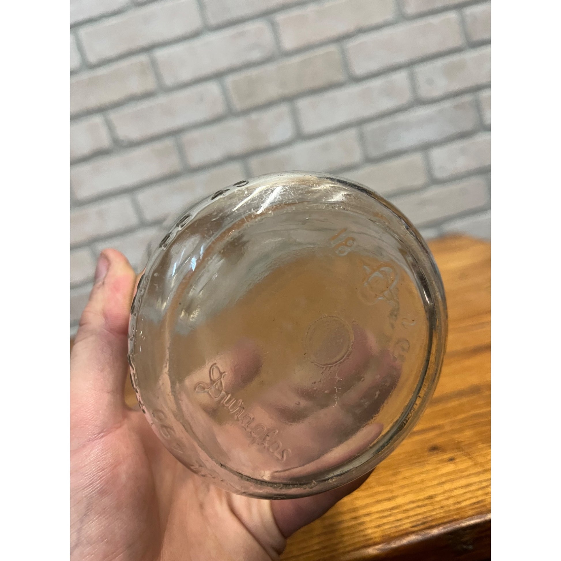 SCARCE Cedar Lake Dairy Riesch West Bend Wis Quart Bottle WI Wisconsin