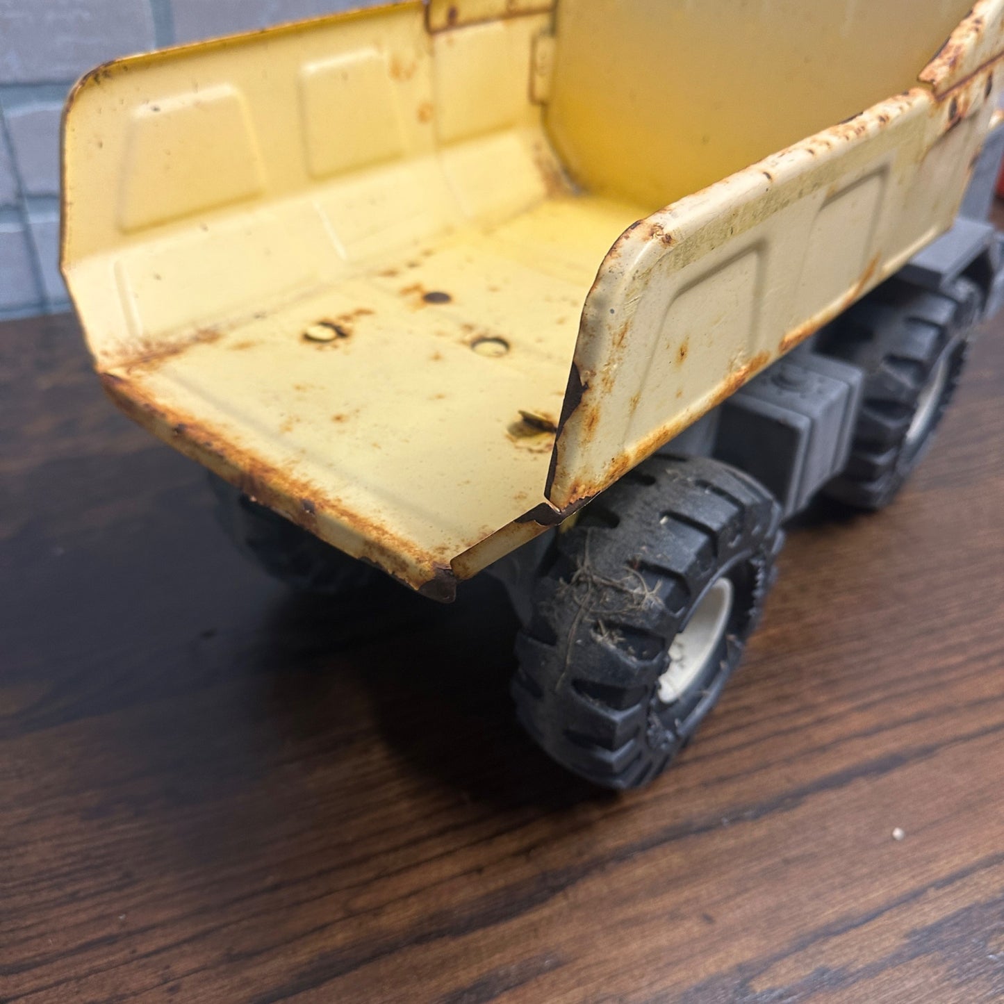 Vintage Large Tonka Dump Truck, Yellow XMB-975 Tires, Pressed Metal For parts