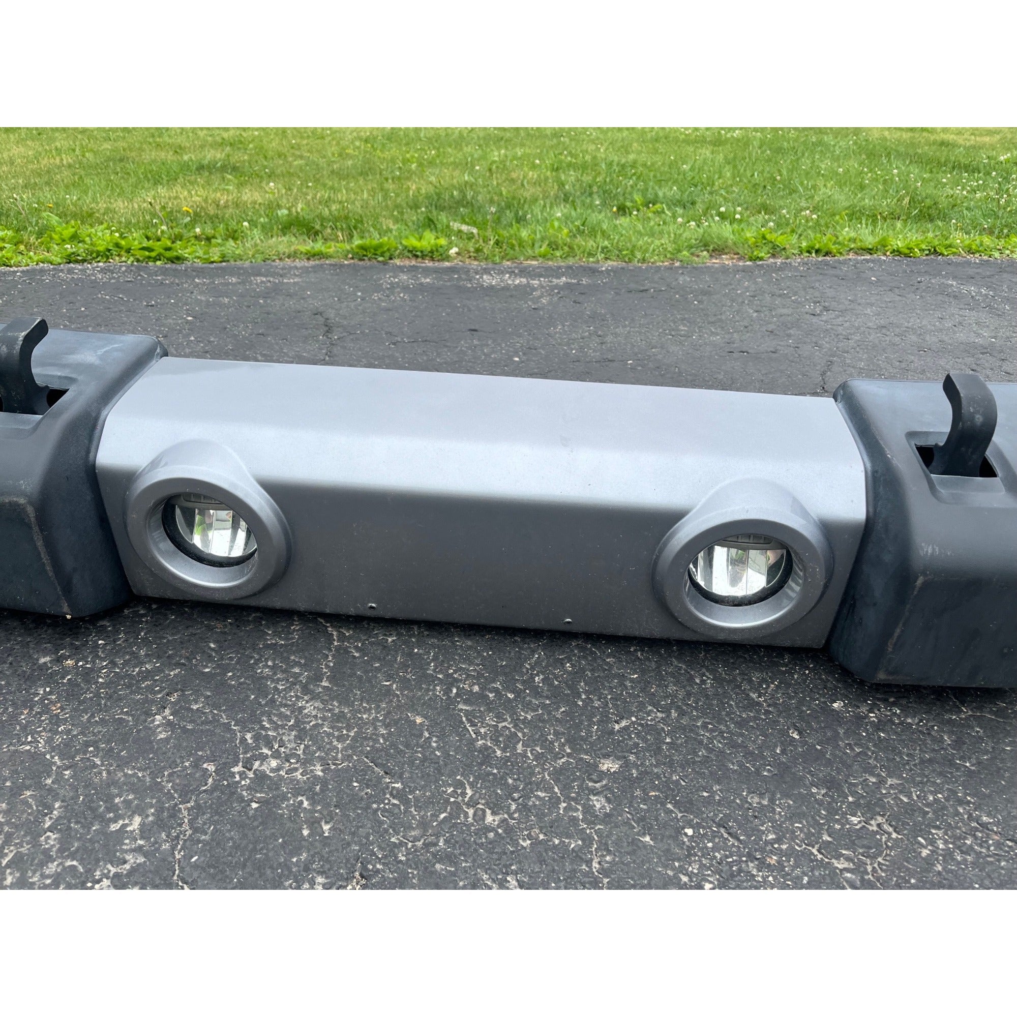 Jeep Wrangler Front Bumper OEM (2011-2018) w/ Fog Lights