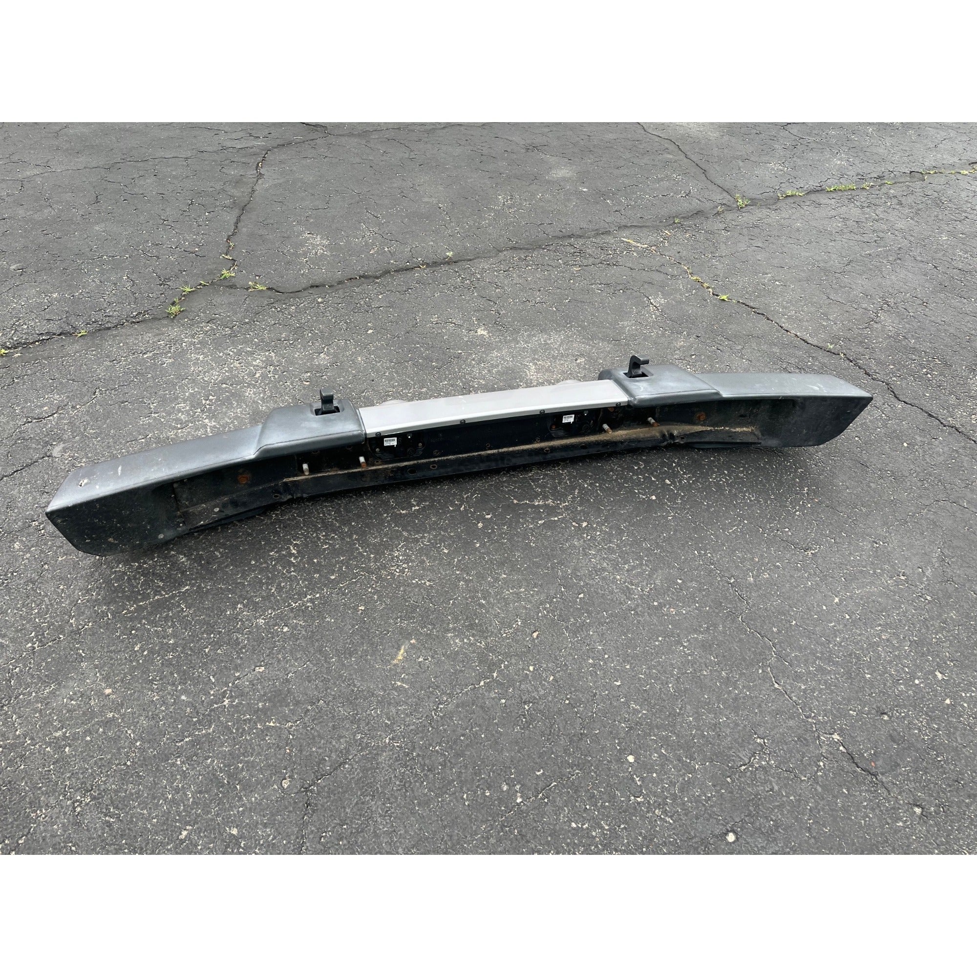 Jeep Wrangler Front Bumper OEM (2011-2018) w/ Fog Lights