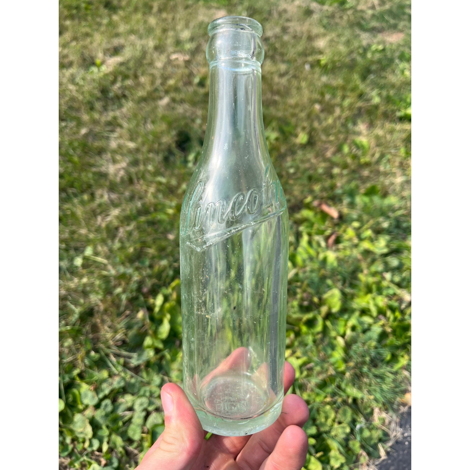 Vintage 1920s Lincoln Bottling Co. 7oz Embossed Soda Bottle Illinois
