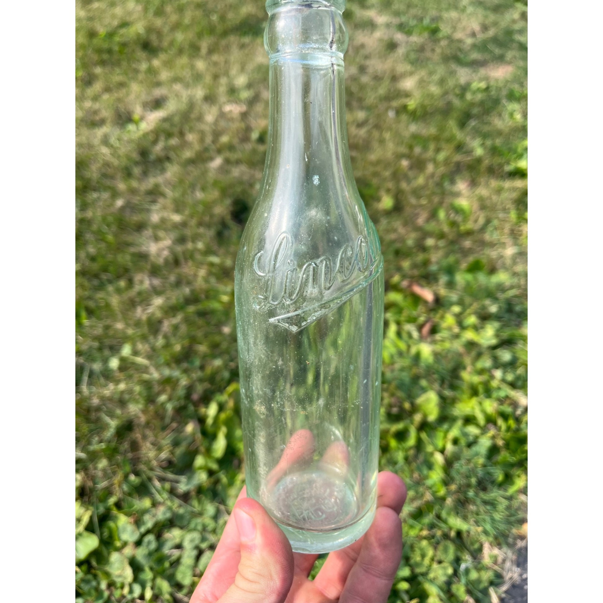 Vintage 1920s Lincoln Bottling Co. 7oz Embossed Soda Bottle Illinois