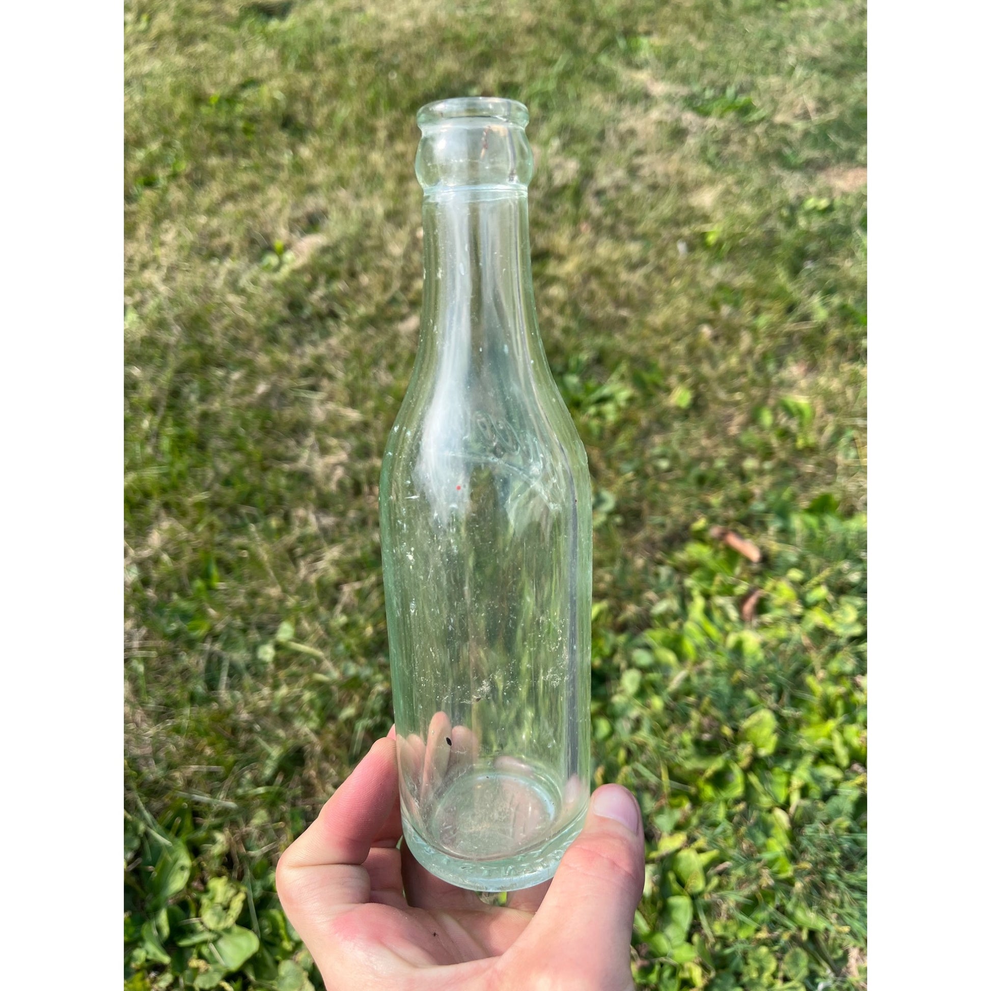 Vintage 1920s Lincoln Bottling Co. 7oz Embossed Soda Bottle Illinois