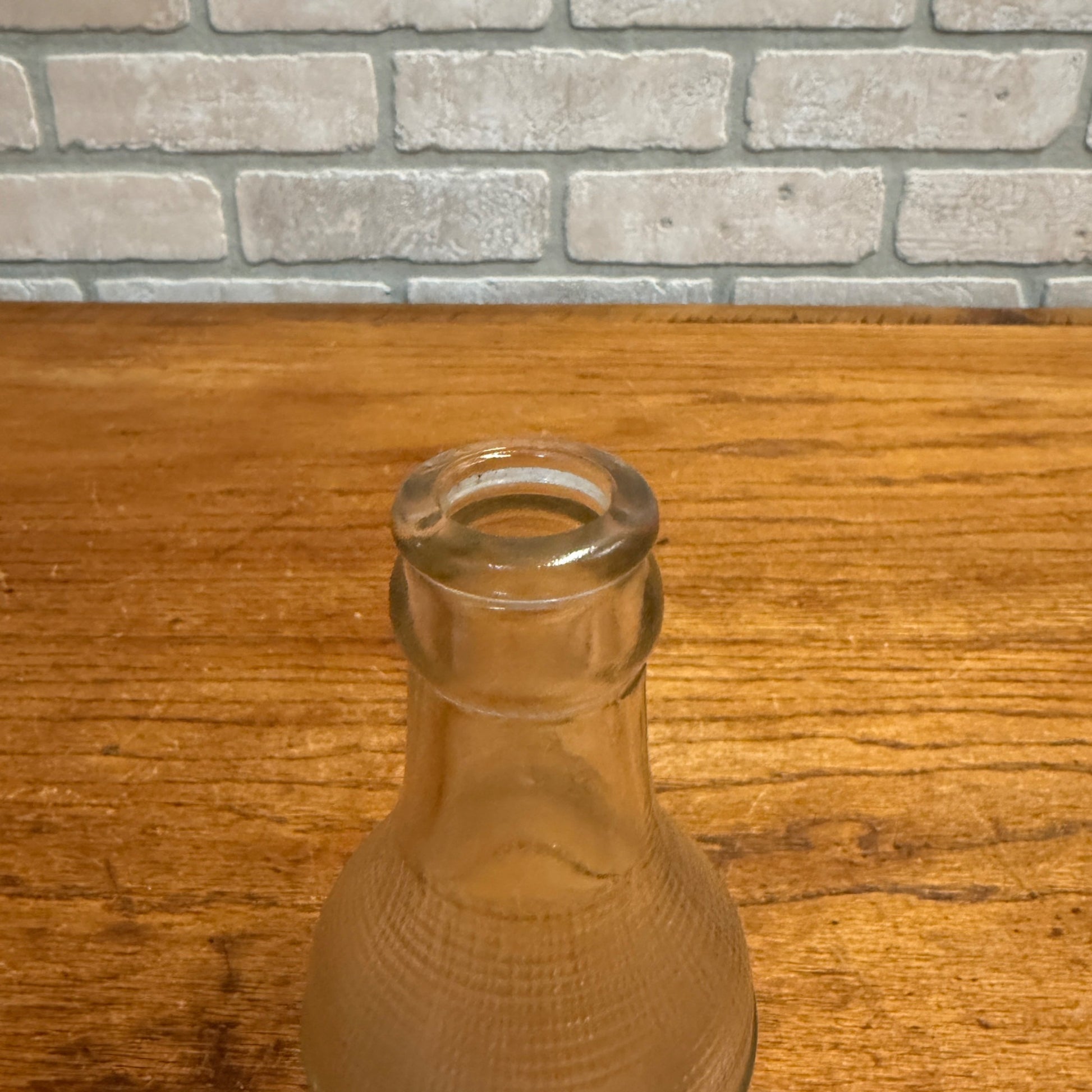 Vintage Jung Beverages - Random Lake Wis -- Prohibition Soda Bottle 7oz Beer