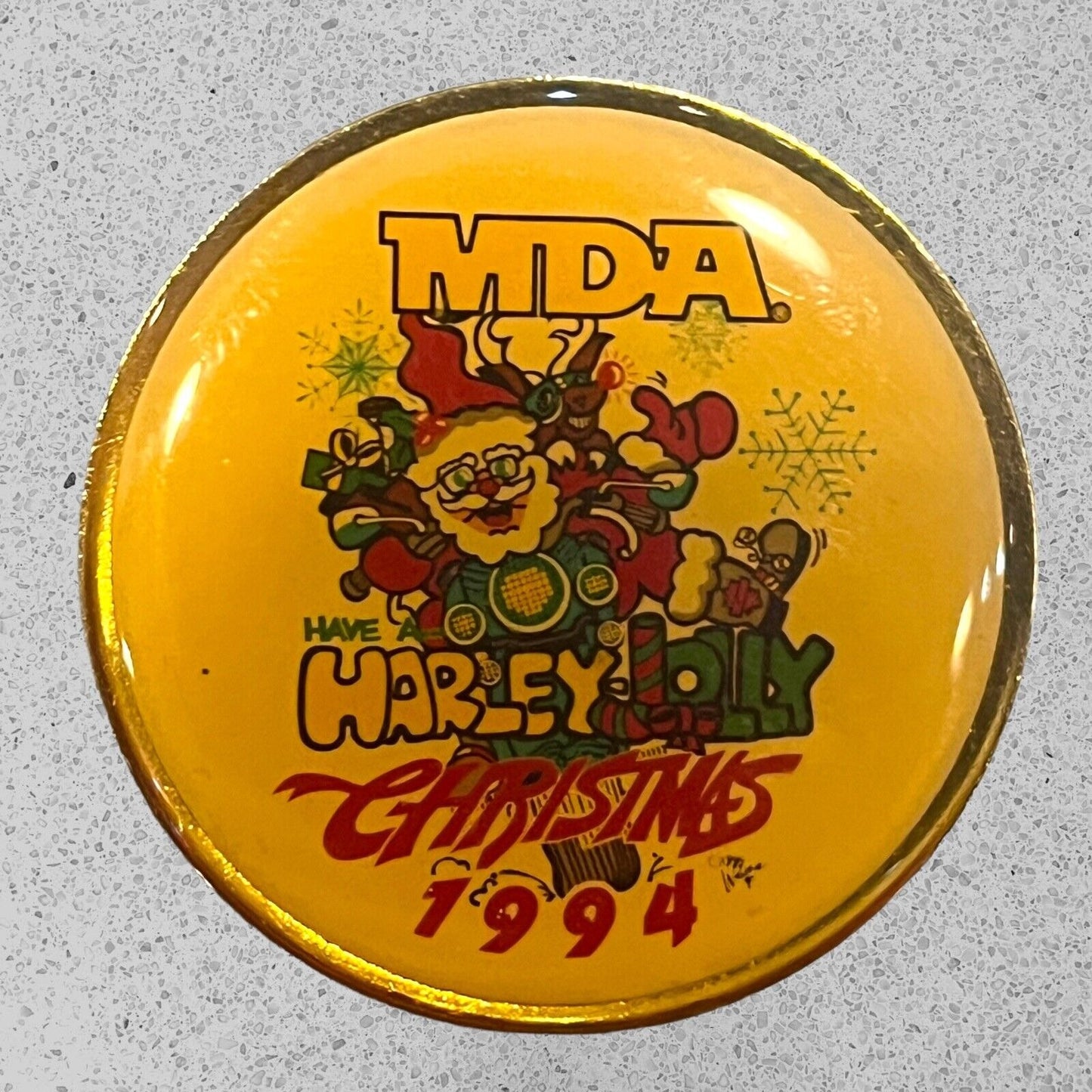 1994 HARLEY DAVIDSON MOTORCYCLES MDA HAVE A HARLEY JOLLY CHRISTMAS PIN BUTTON