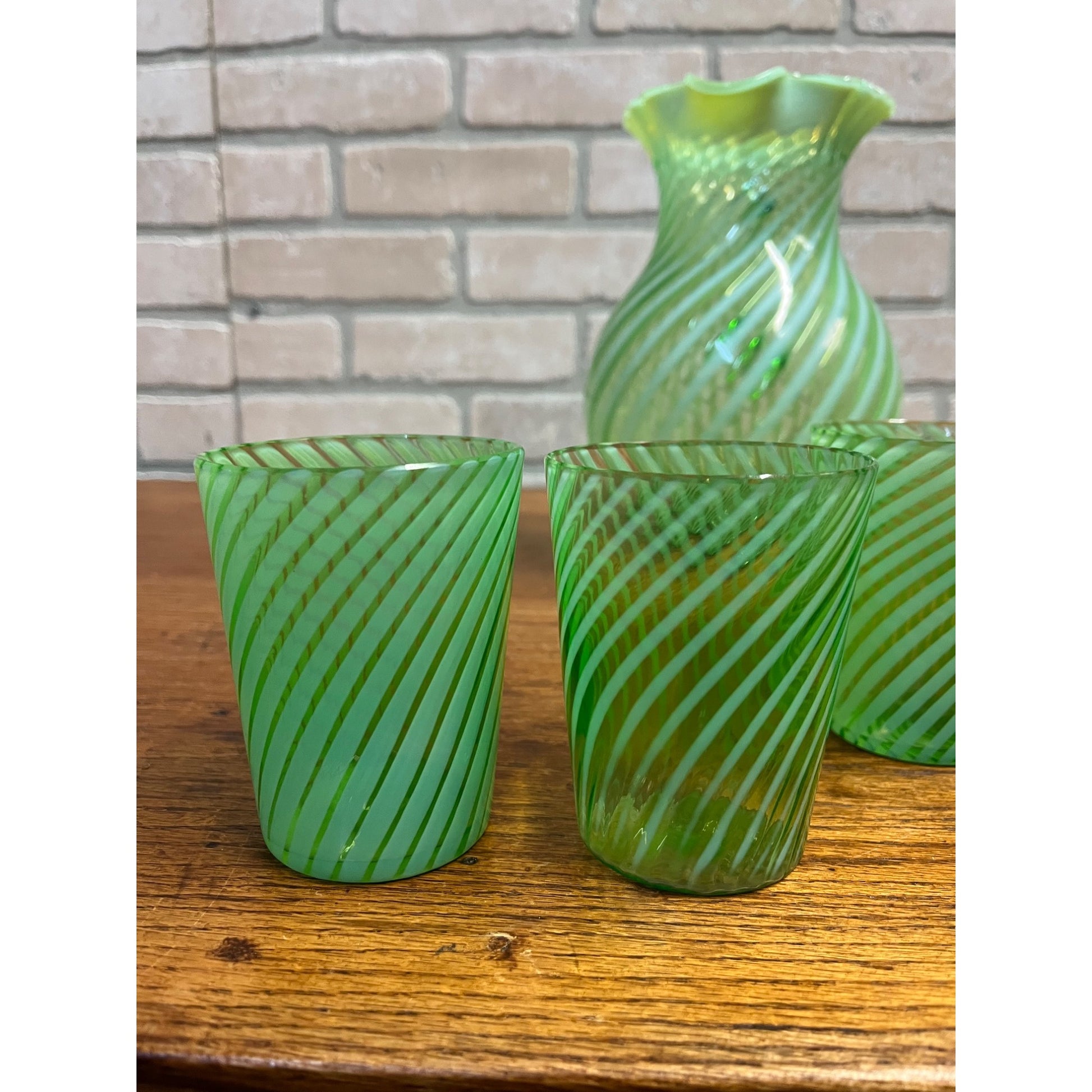 Rare Fenton Vaseline 1939 Green Opalescent Spiral Optic Pitcher & Glass Set