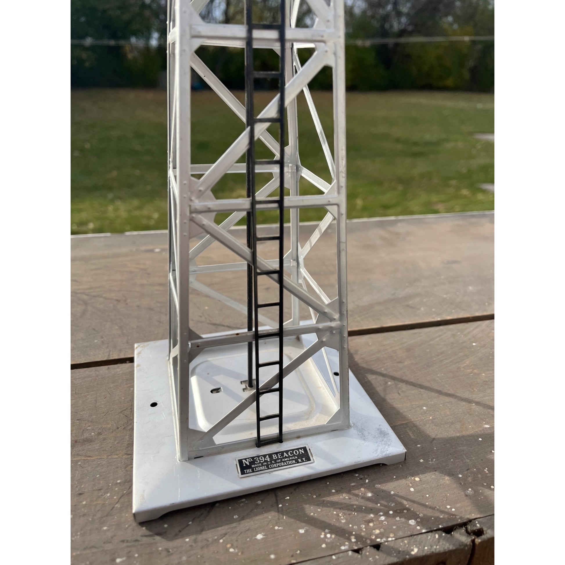 Vintage Lionel No.394 Beacon Tower Light