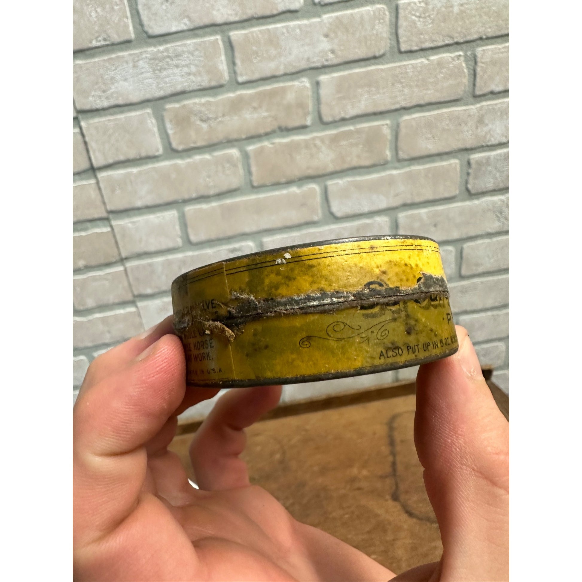 Vintage Early 1900s Bickmore's Gall Salve for Horses & Cattle Advertising Tin Can