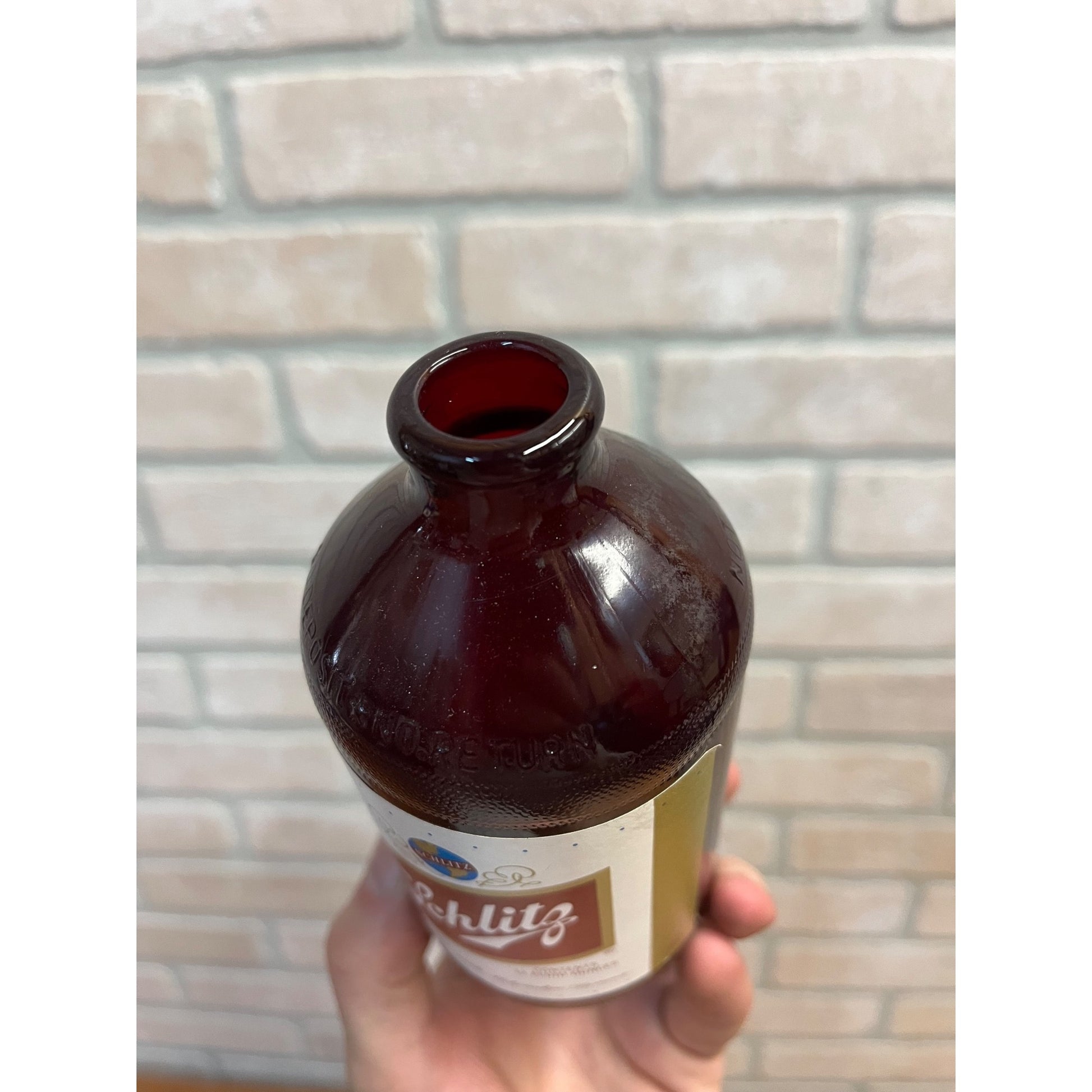 Vintage Royal Ruby Red Schlitz Beer Bottle Anchor Glass 1963 w/ Label Cone Top