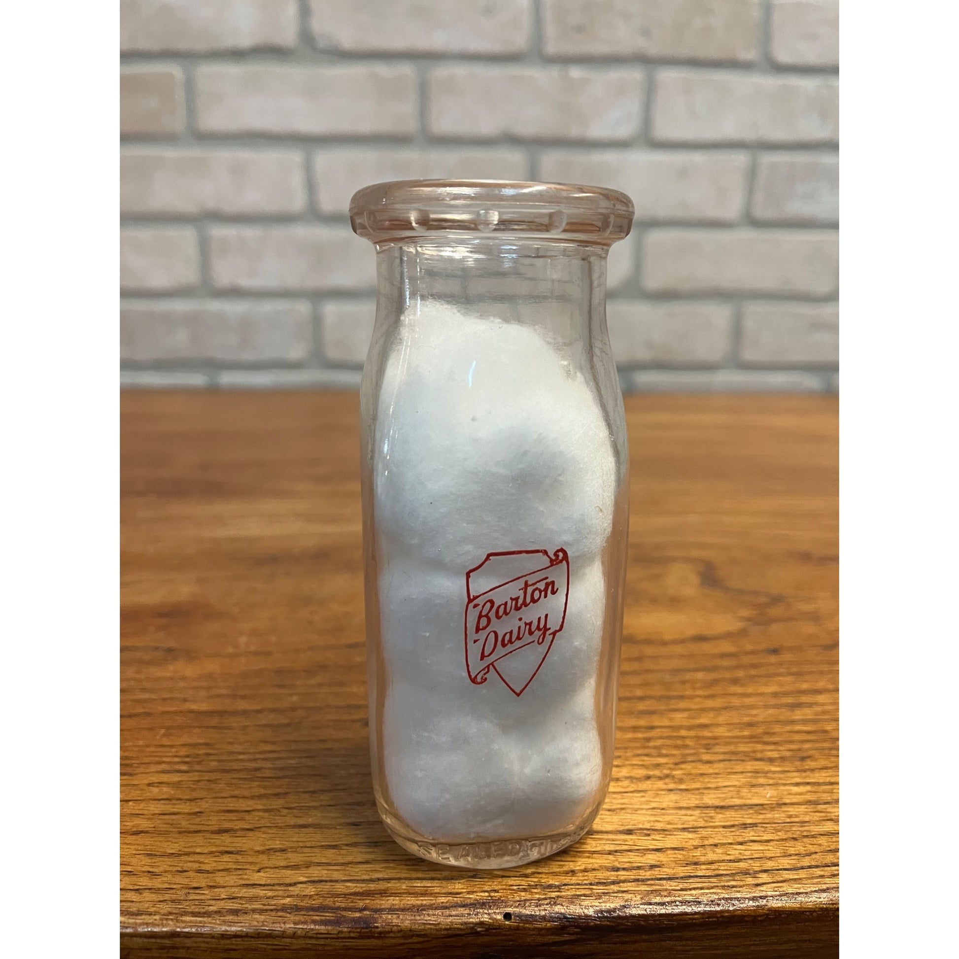 Vintage Barton Dairy Wisconsin WI Wis ACL HALF PINT Milk Bottle RARE