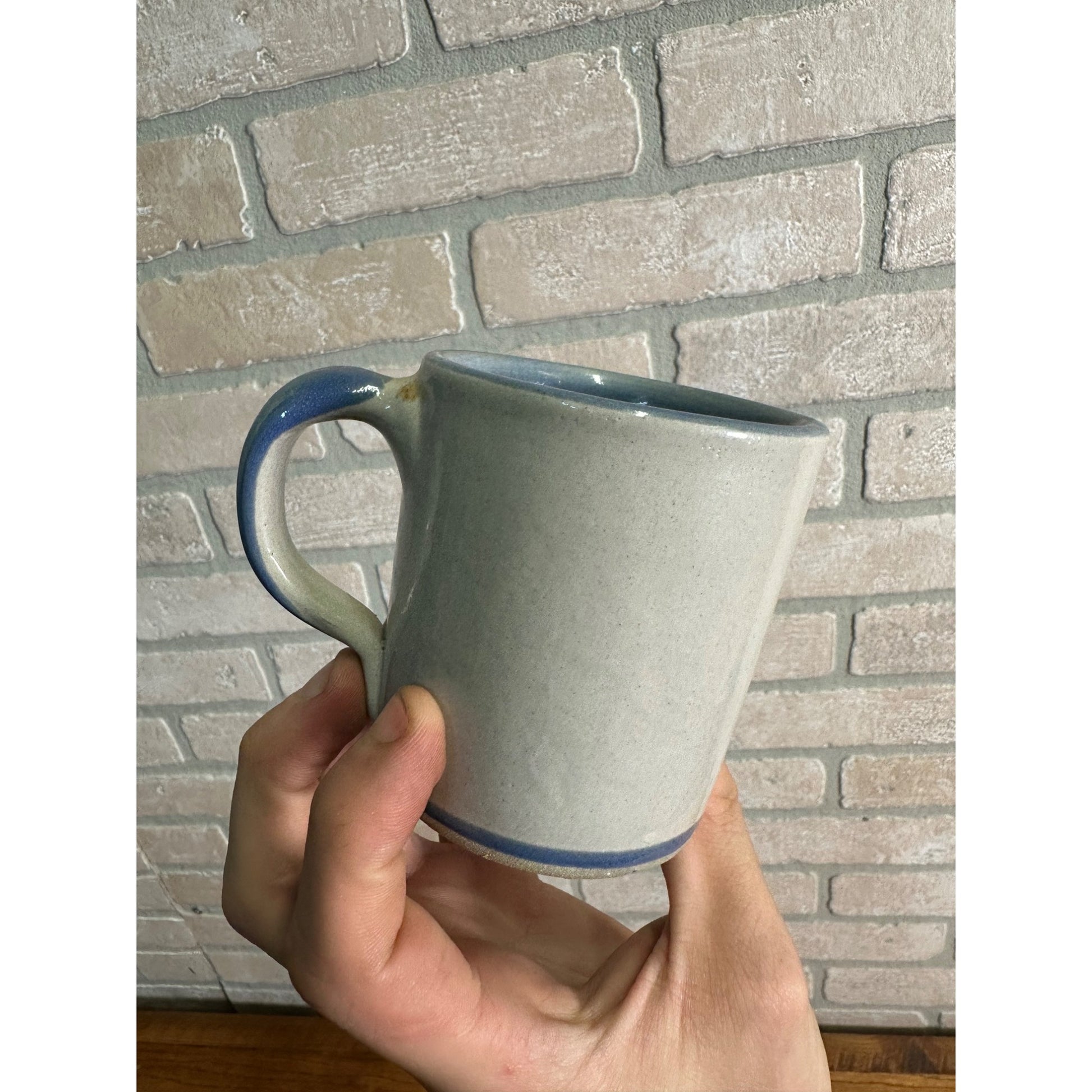 Louisville Stoneware Pottery Baby Tiger w/ Butterfly Mug Cup Gray Blue Trim HTF