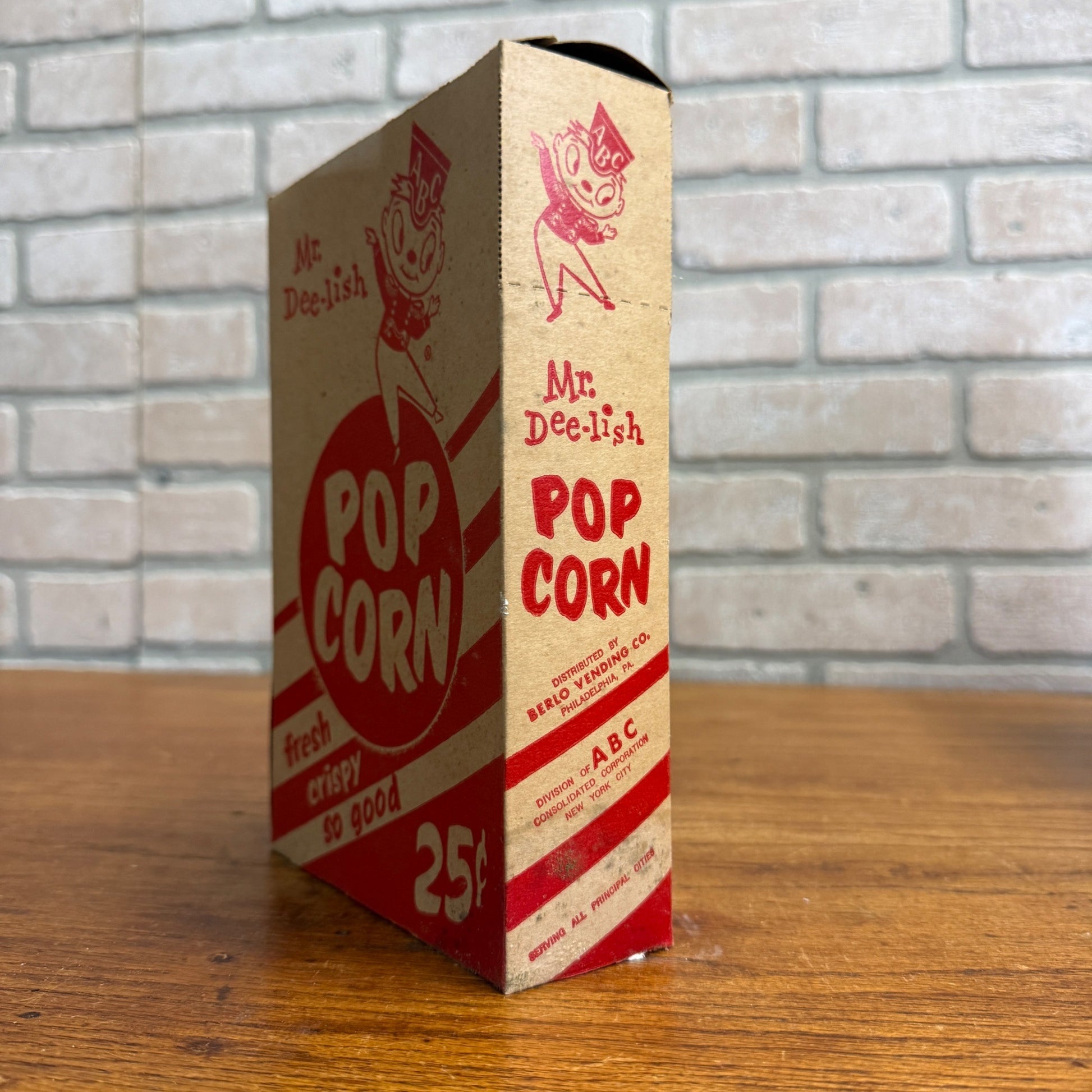 Vintage 1950s Mr. Dee-lish 25 Cent Movie Popcorn Box Drive In Theater