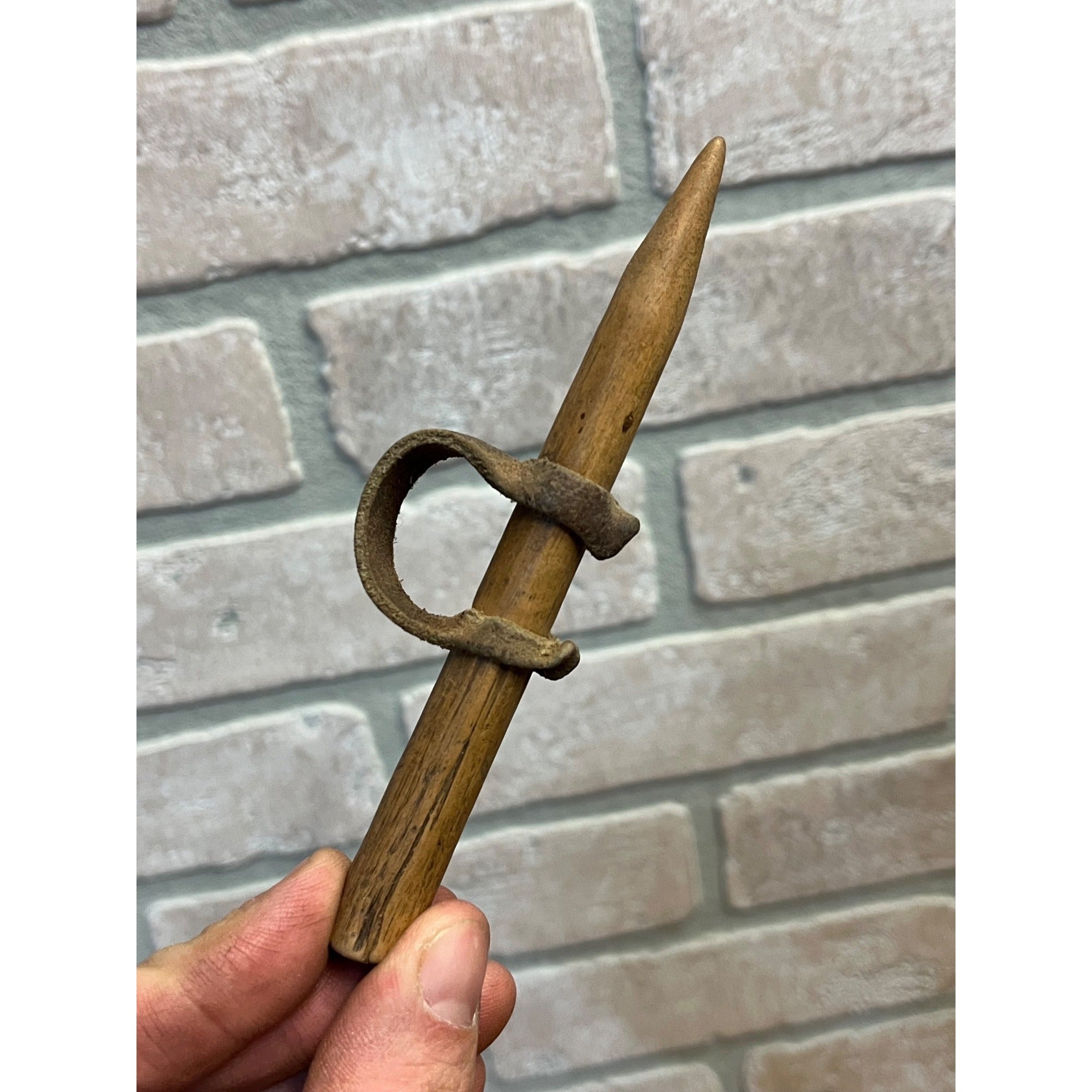 Antique Primitive Corn Husking Peg Pick Farm Hand Tool