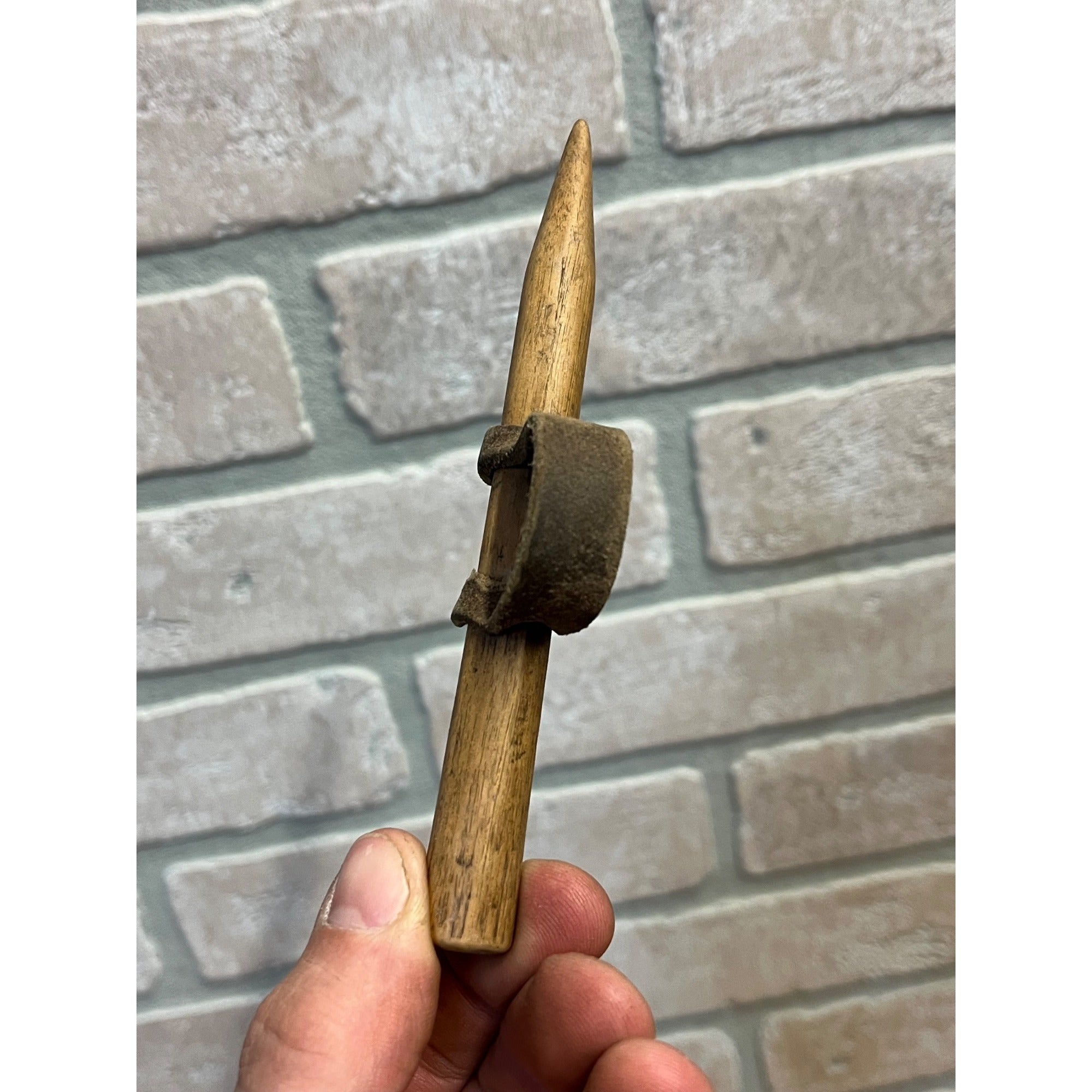 Antique Primitive Corn Husking Peg Pick Farm Hand Tool