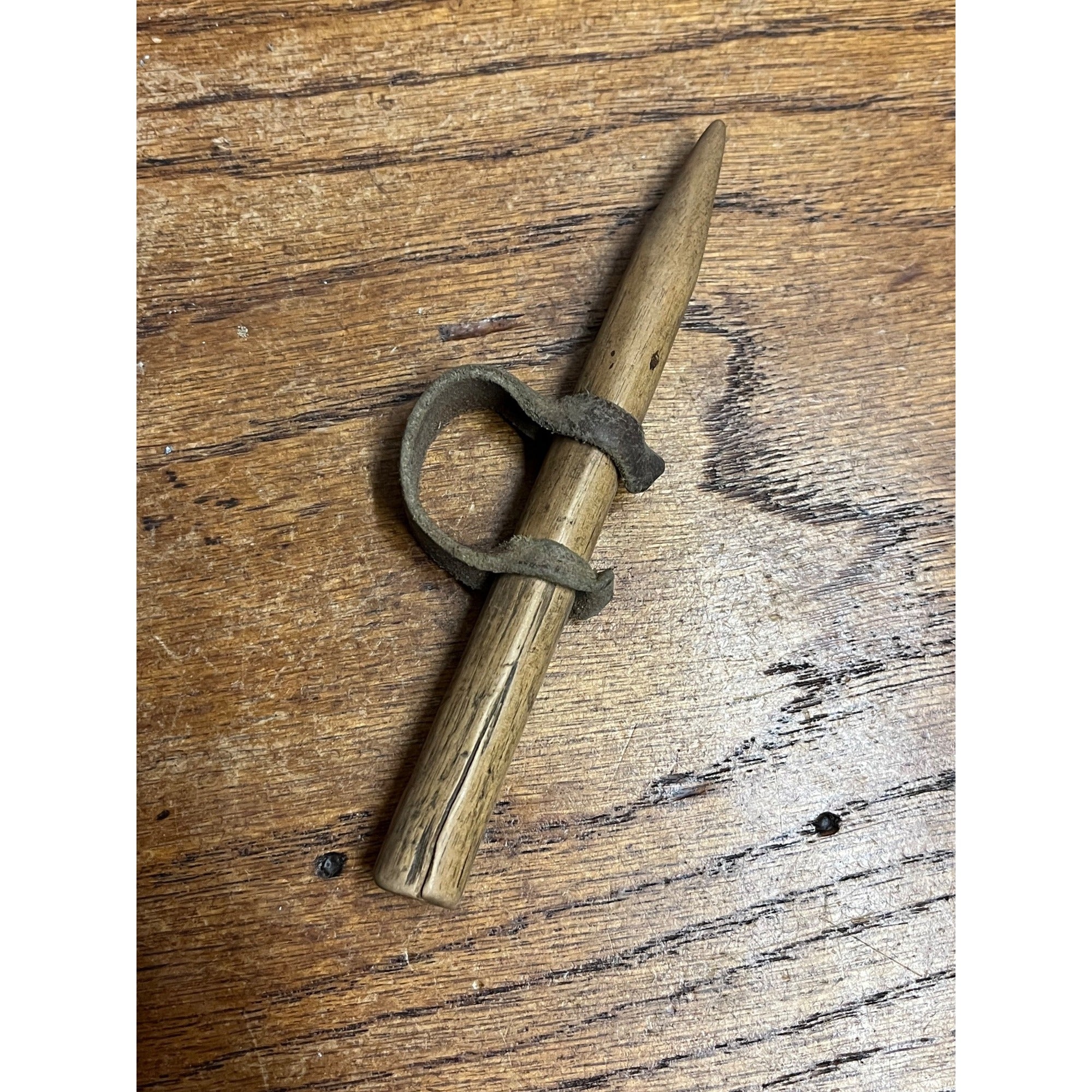 Antique Primitive Corn Husking Peg Pick Farm Hand Tool