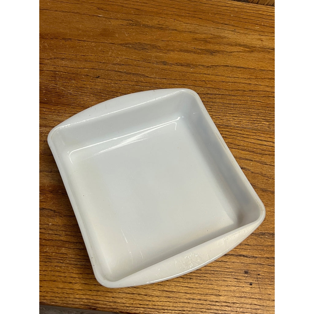 Vintage Currier & Ives Square Baking Dish Rural Hunting Scene Glasbake USA Milk Glass Ovenware Casserole