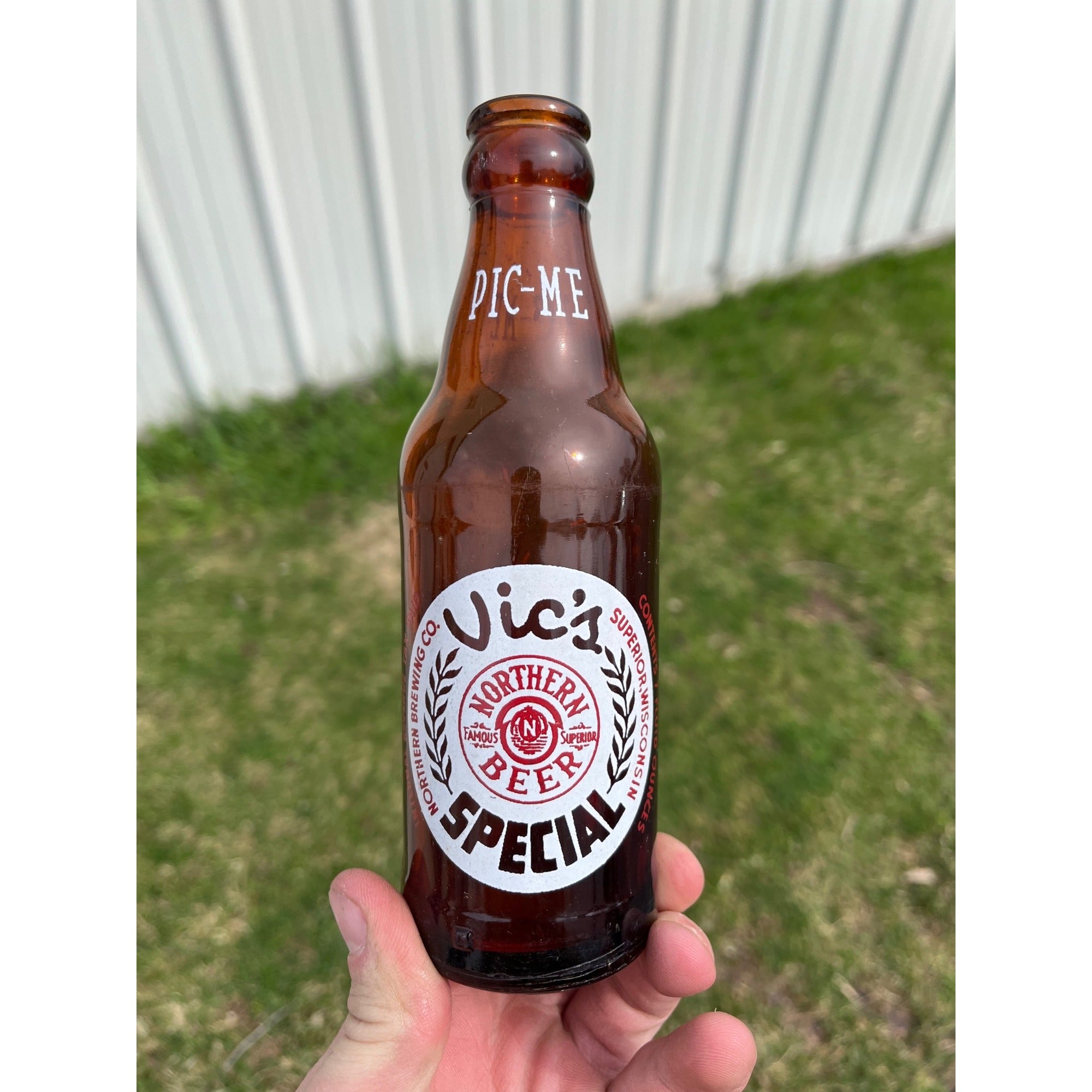 Vintage Vic's Special Beer ACL Northern Brewing Co. Bottle Superior Wisconsin WI Wis