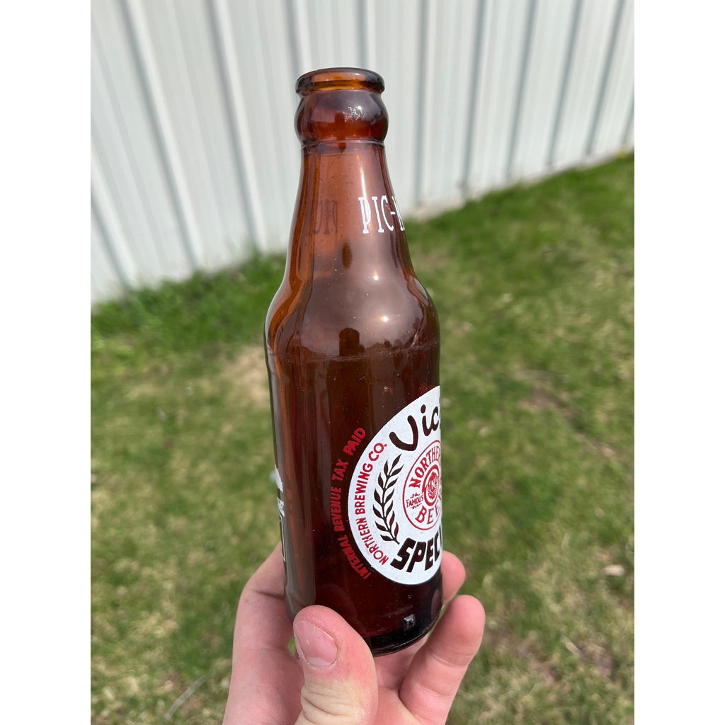 Vintage Vic's Special Beer ACL Northern Brewing Co. Bottle Superior Wisconsin WI Wis