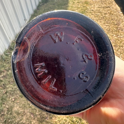 PRE-PROHIBITION SANDERS BROS QUART AMBER BROWN BEER BOTTLE FOND DU LAC WIS BLOB