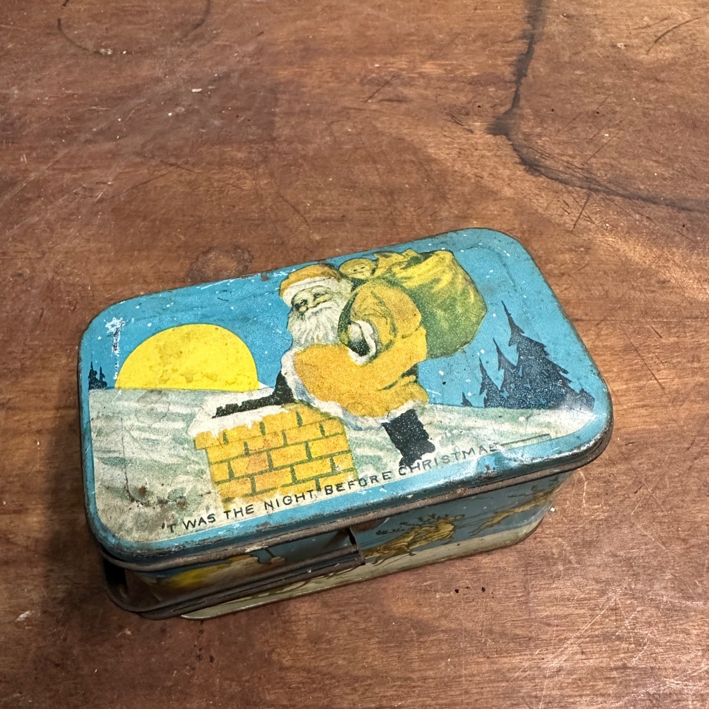 VINTAGE SANTA TWAS THE NIGHT BEFORE CHRISTMAS TINDECO CANDY TIN BOX LUNCHBOX