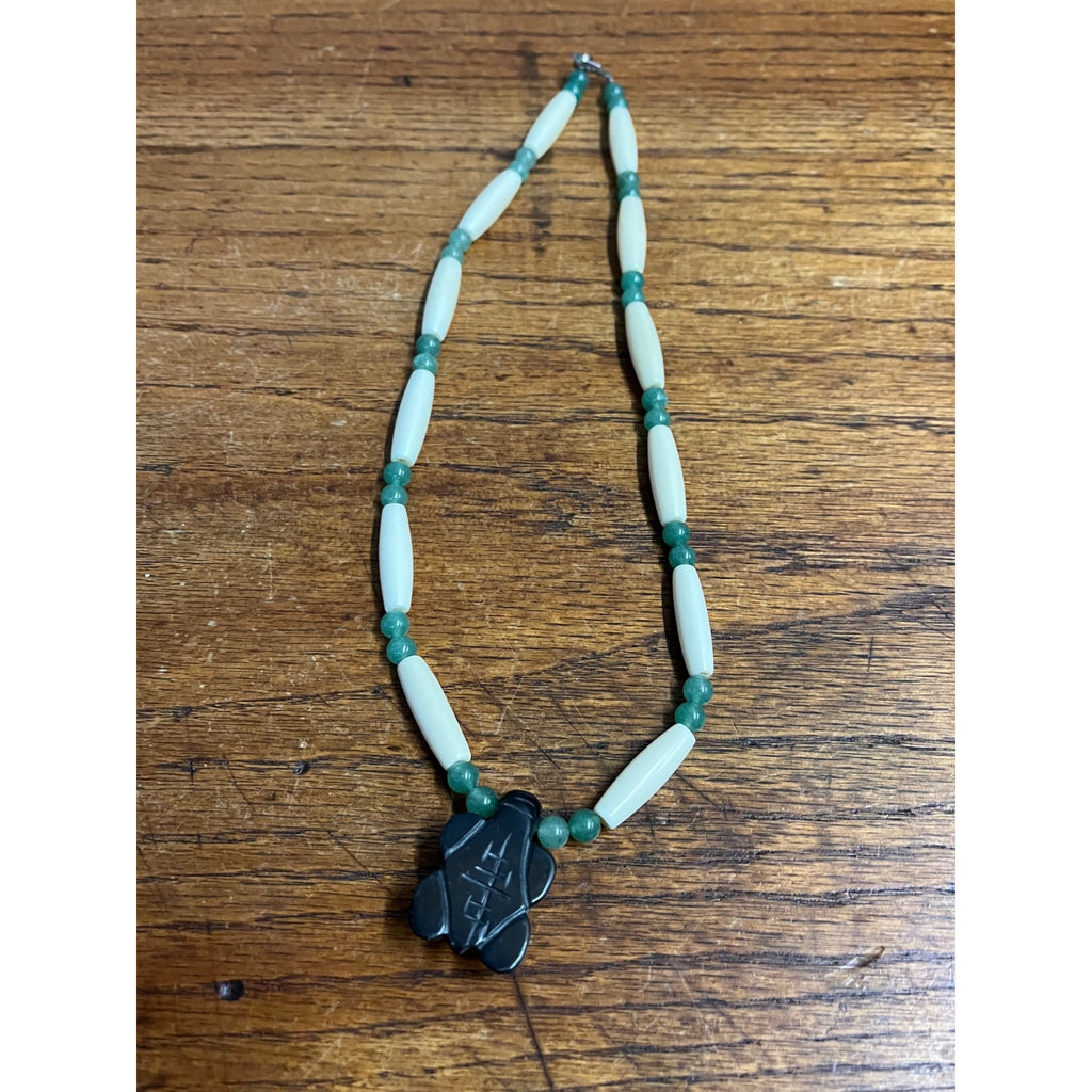 Vintage Carved Jade & Onyx Turtle Pendant Necklace w/ White Beads 10"