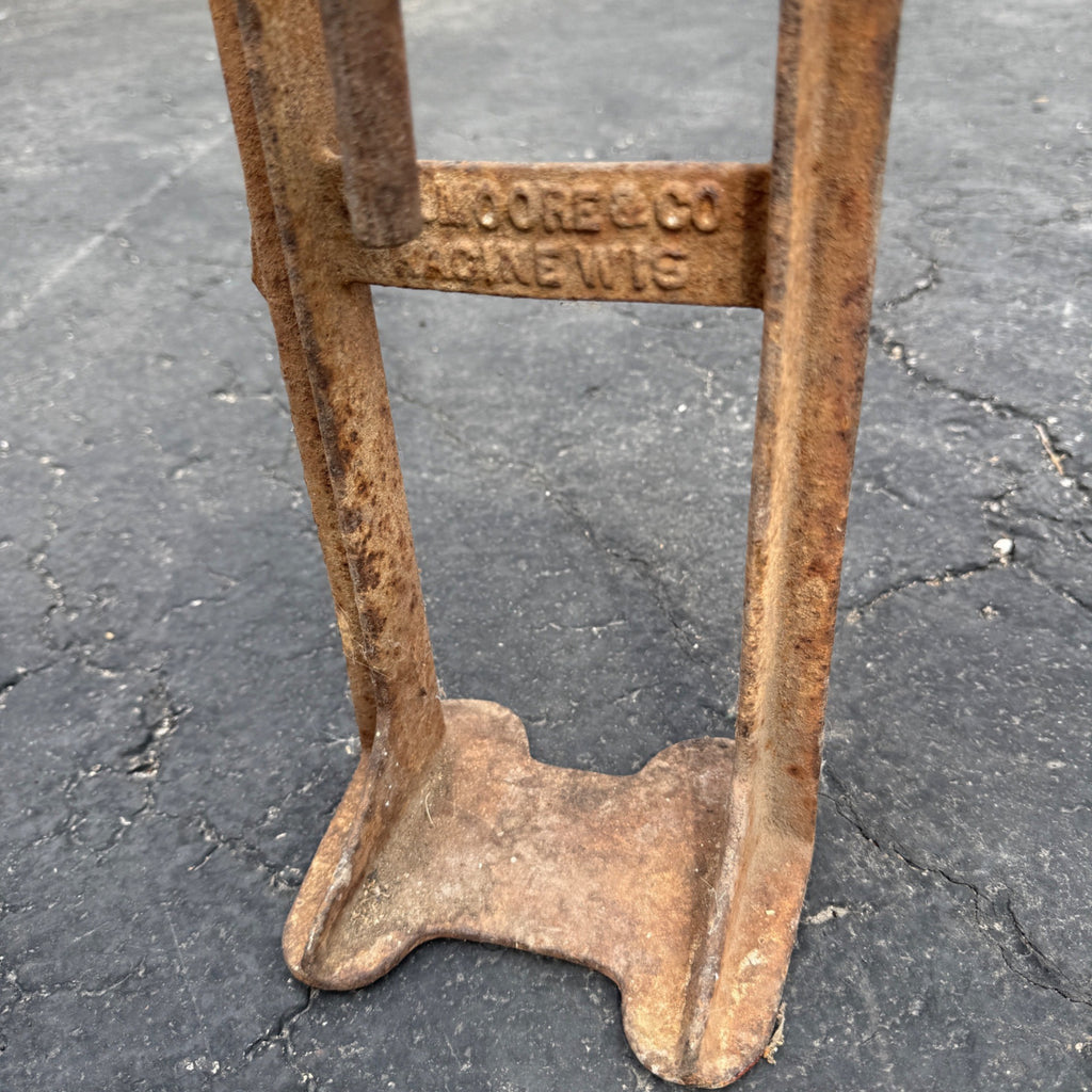 1900s ANTIQUE CAST IRON J.C.MOORE & CO. WAGON JACK STAND RACINE WIS