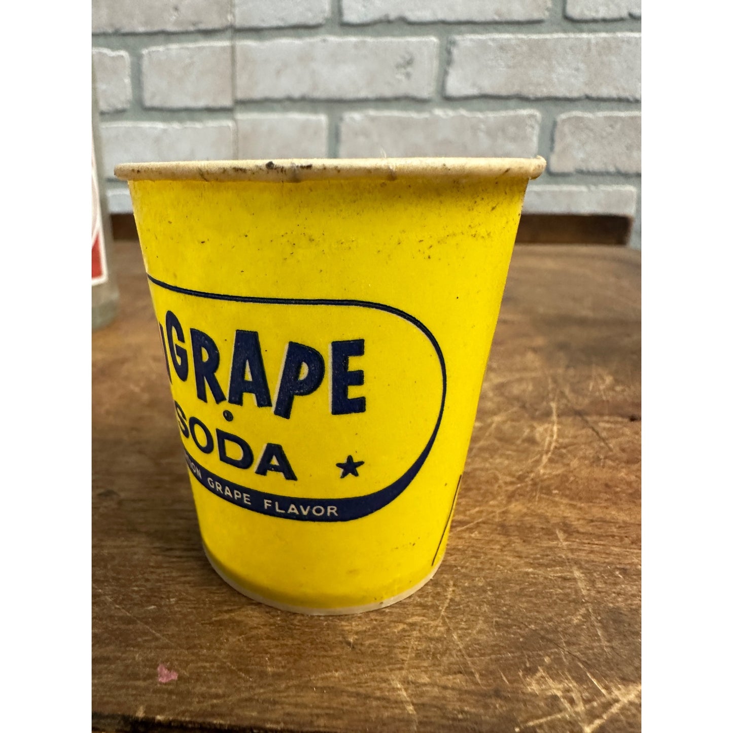 VINTAGE WAX PAPER CUP NUGRAPE SODA POP YELLOW 4OZ