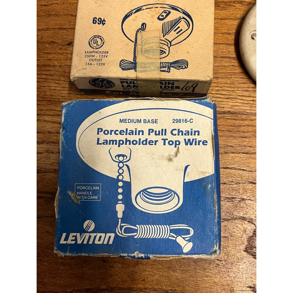 Lot Vintage Porcelain Pull Chain Lampholders Leviton GE Light Sockets