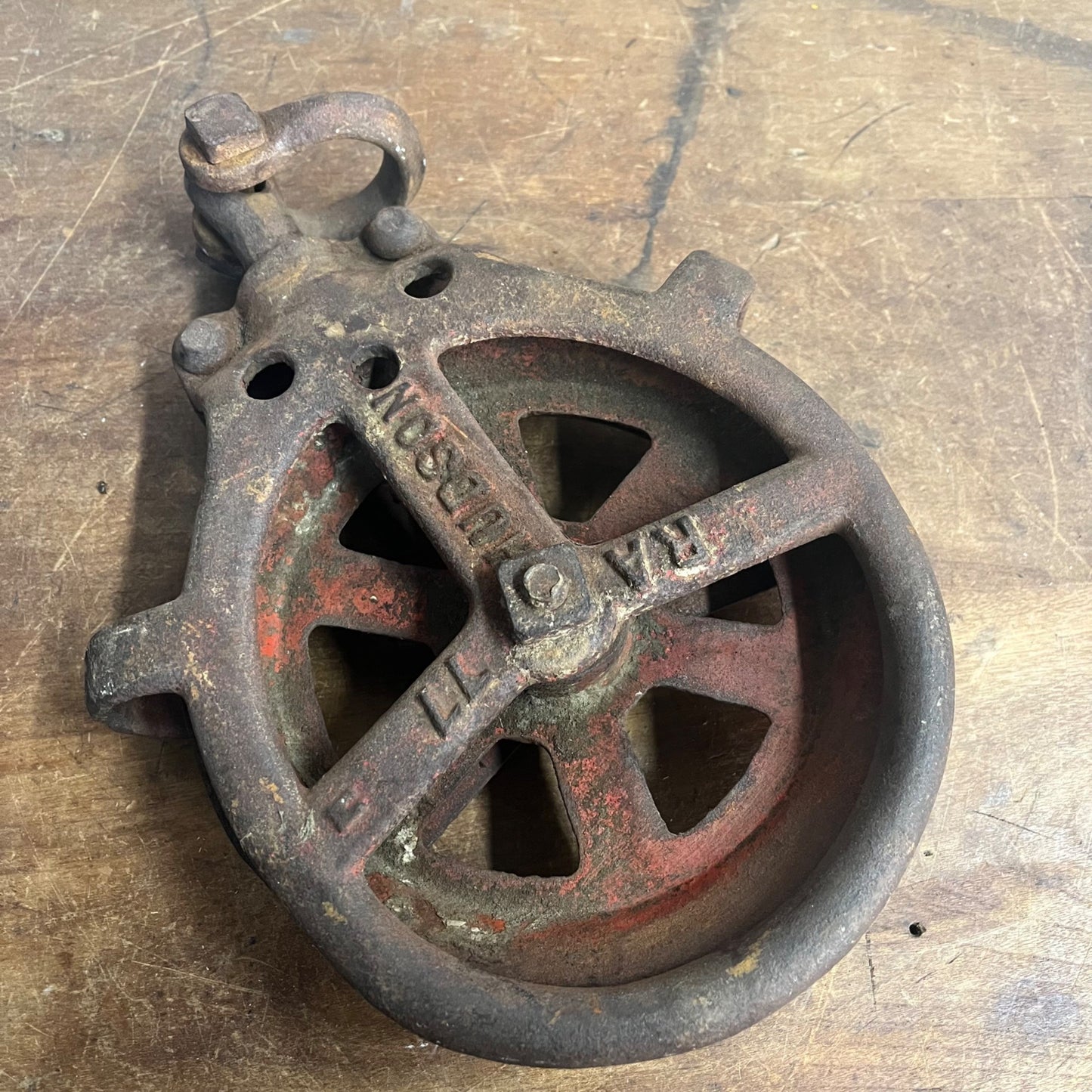 Antique Hudson Cast Iron Farm Barn Trolley Drop Pulley RA 77 - Excellent!