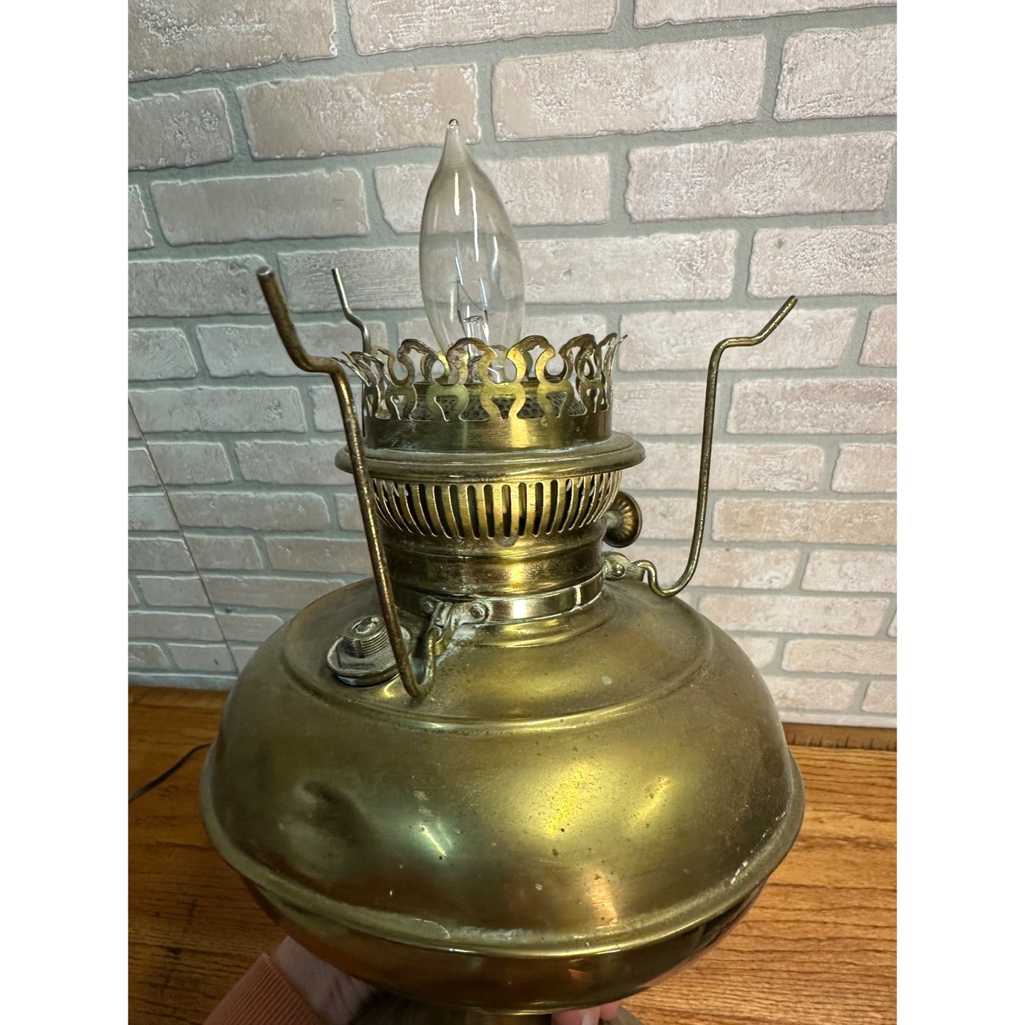 Vintage Brass Electrified Oil Lamp Rayo? 12" Electric Table Lamp