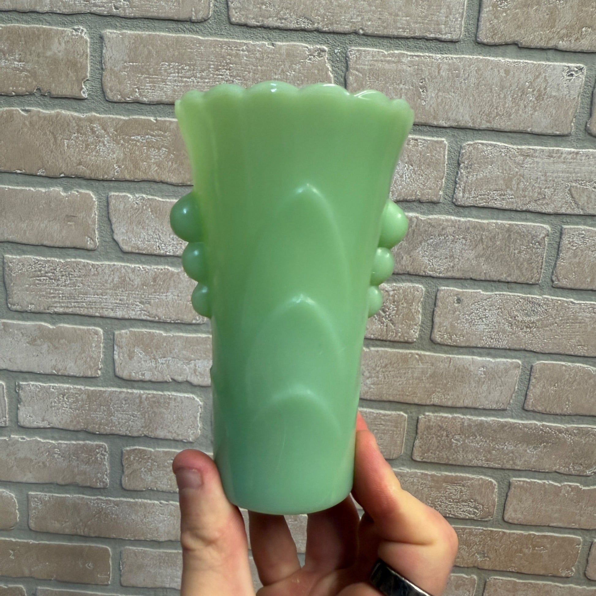 Vintage Fire King Jadeite Scalloped Tulip Table Vase Green