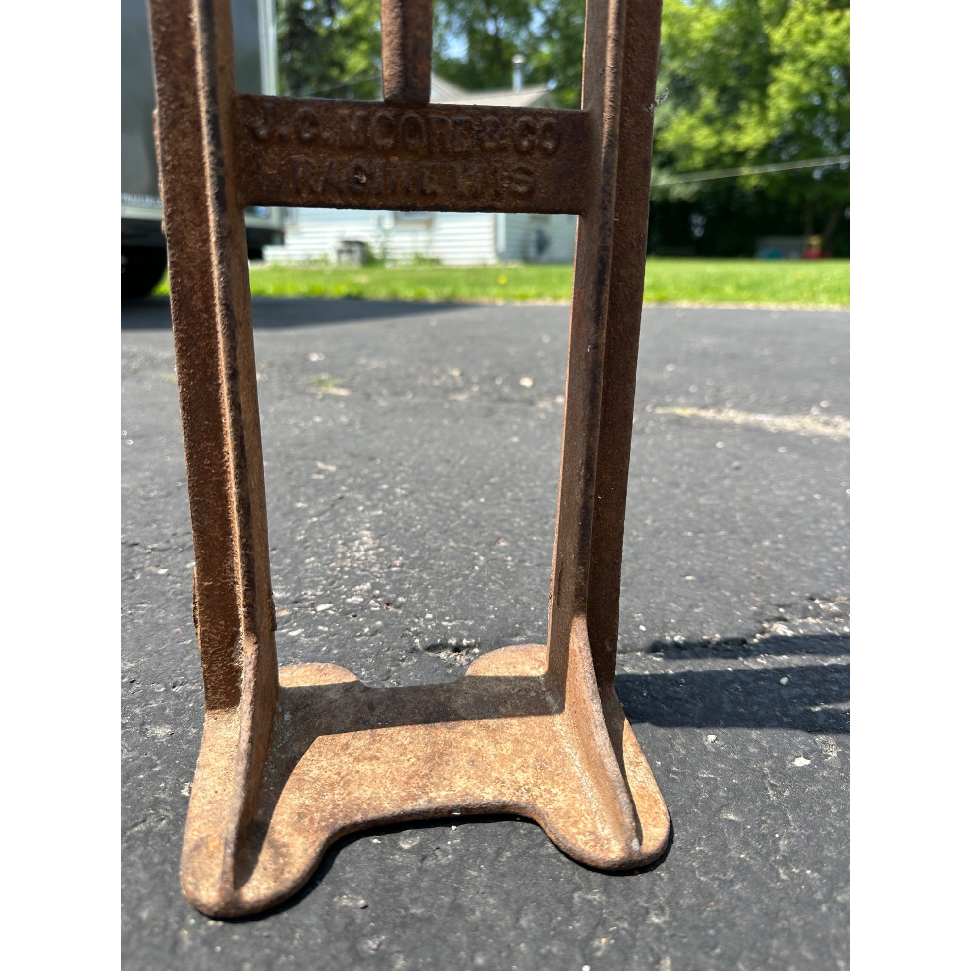 1900s ANTIQUE CAST IRON J.C.MOORE & CO. WAGON JACK STAND RACINE WIS