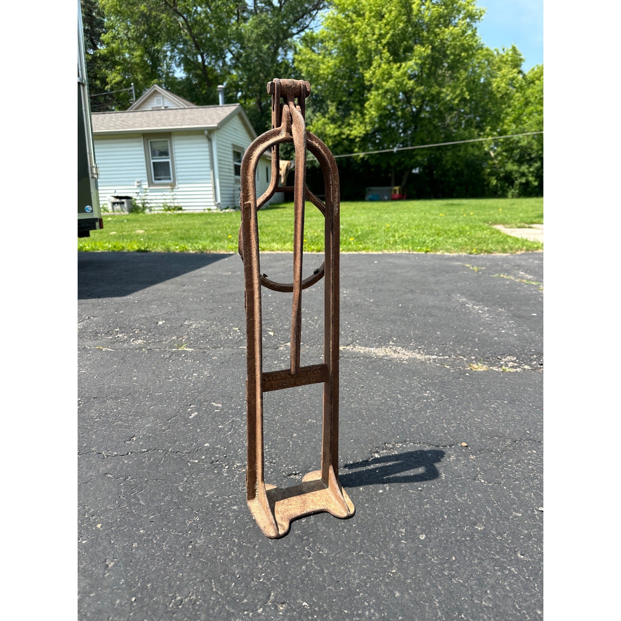 1900s ANTIQUE CAST IRON J.C.MOORE & CO. WAGON JACK STAND RACINE WIS