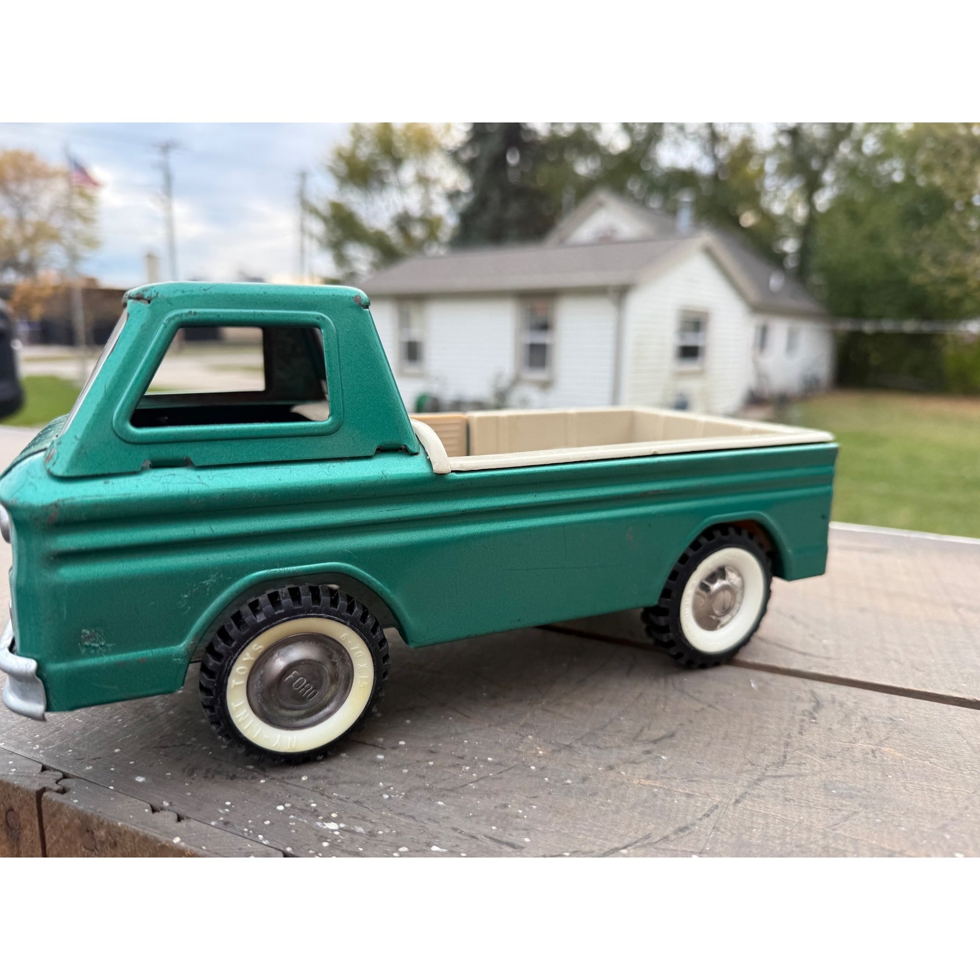 Vintage Structo Rampside Green Chevy Corvair Farm Truck Pressed Steel Toy