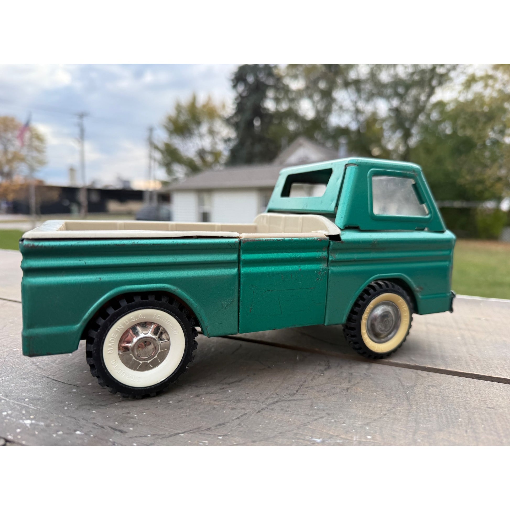 Vintage Structo Rampside Green Chevy Corvair Farm Truck Pressed Steel Toy