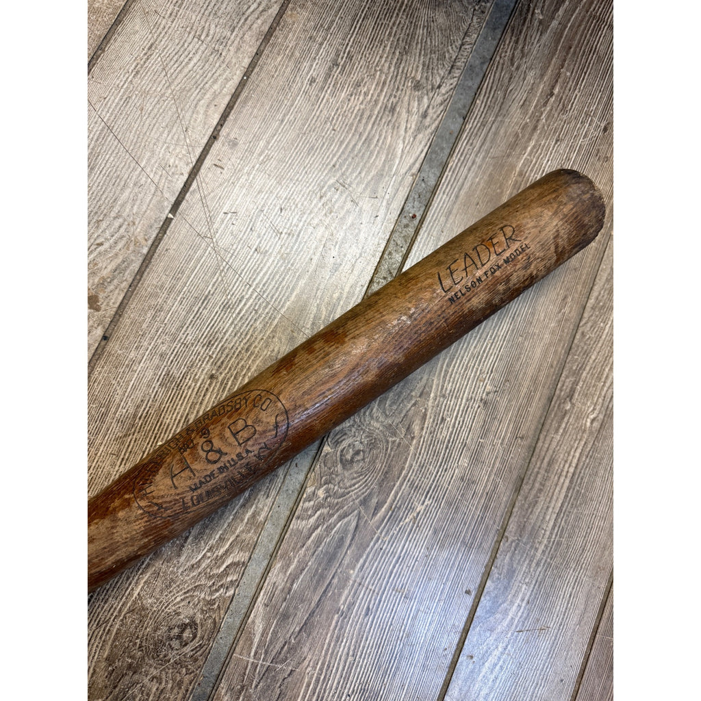 Vtg Louisville Slugger No 9. Hillerich Bradsby Nelson Fox Wooden Baseball Bat