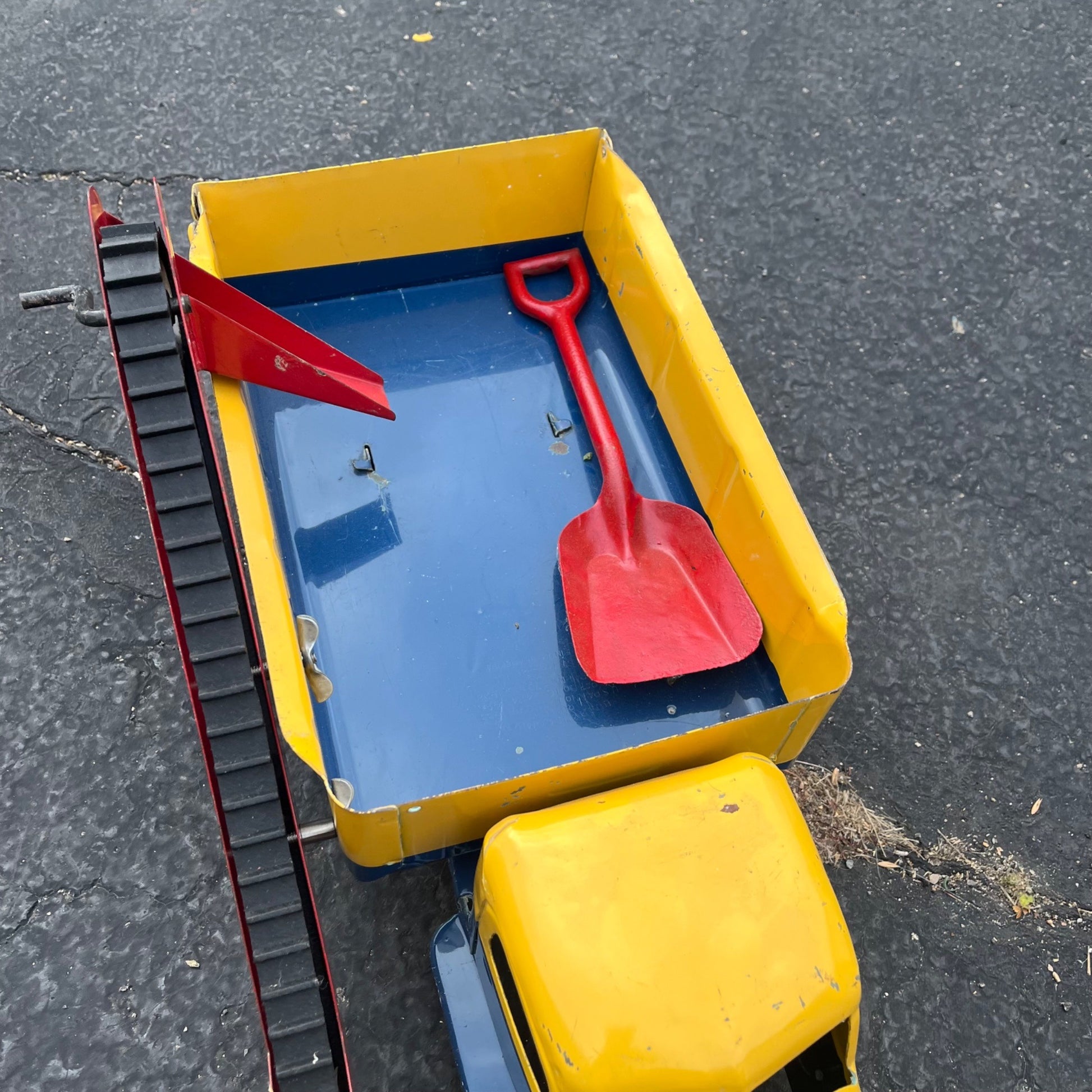 Vintage Buddy L International Sand Loader & Dump Truck 23" Pressed Steel Toy