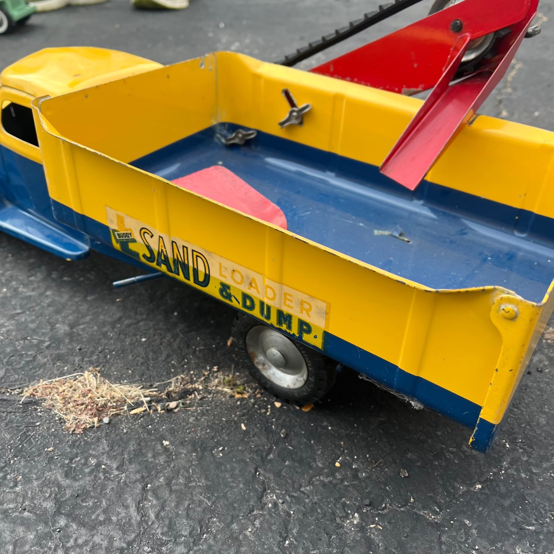 Vintage Buddy L International Sand Loader & Dump Truck 23" Pressed Steel Toy
