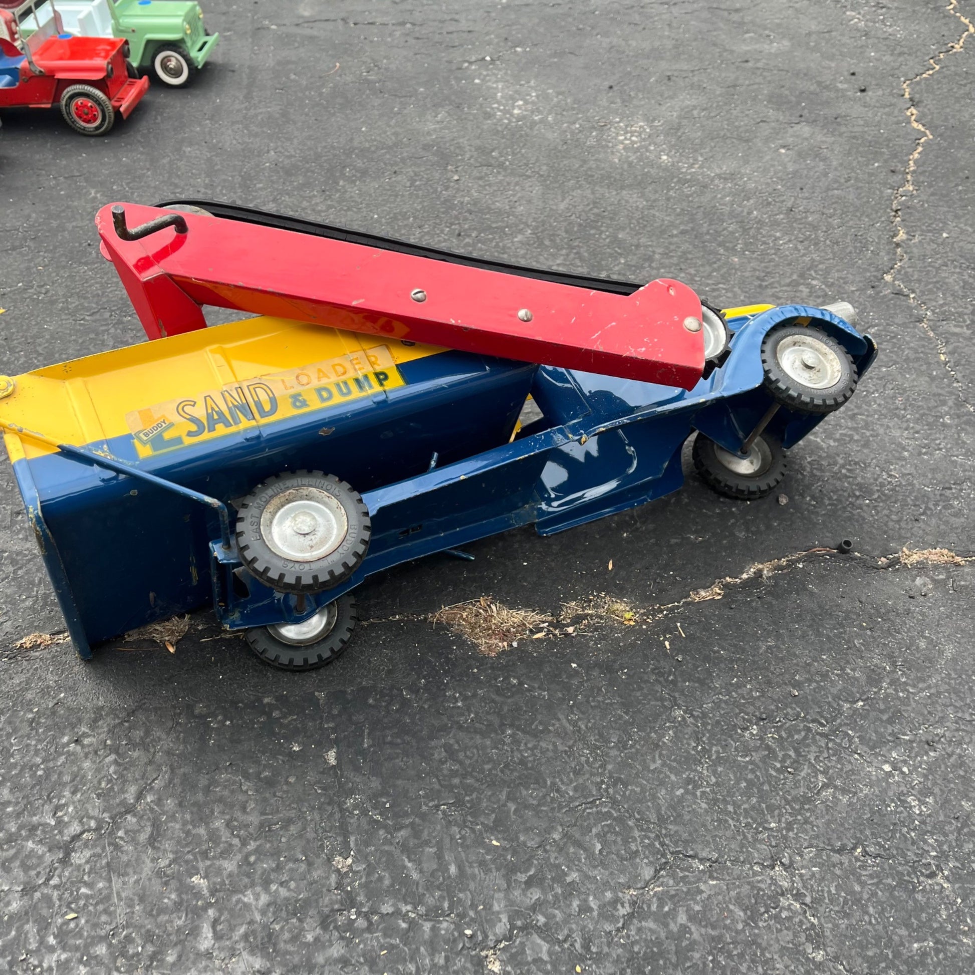 Vintage Buddy L International Sand Loader & Dump Truck 23" Pressed Steel Toy