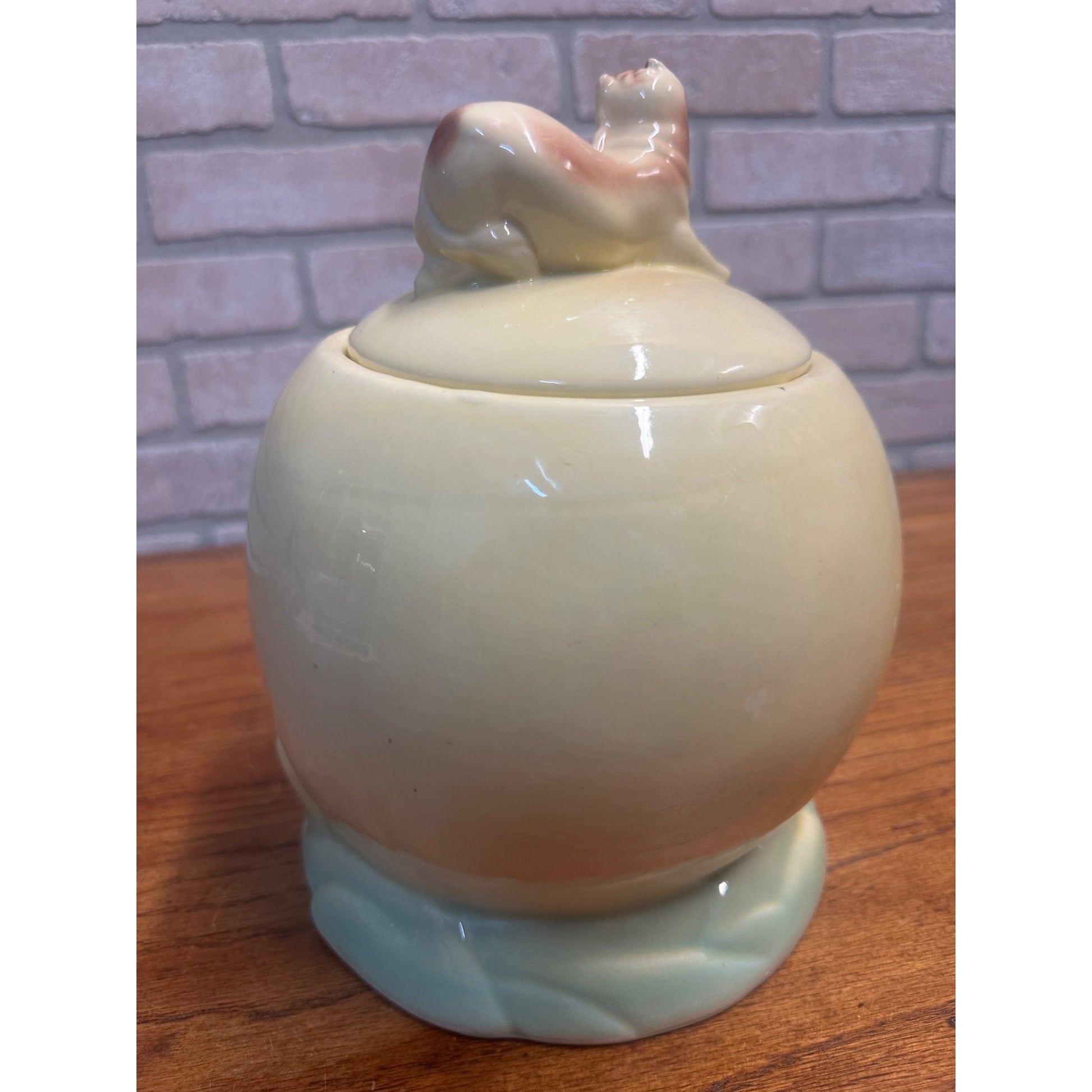 Original Vintage Cow Jumped Over The Moon Cookie Jar Gold RRP Roseville 317