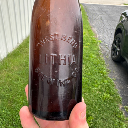 VINTAGE WEST BEND LITHIA CO EMBOSSED BEER BOTTLE WEST BEND WI