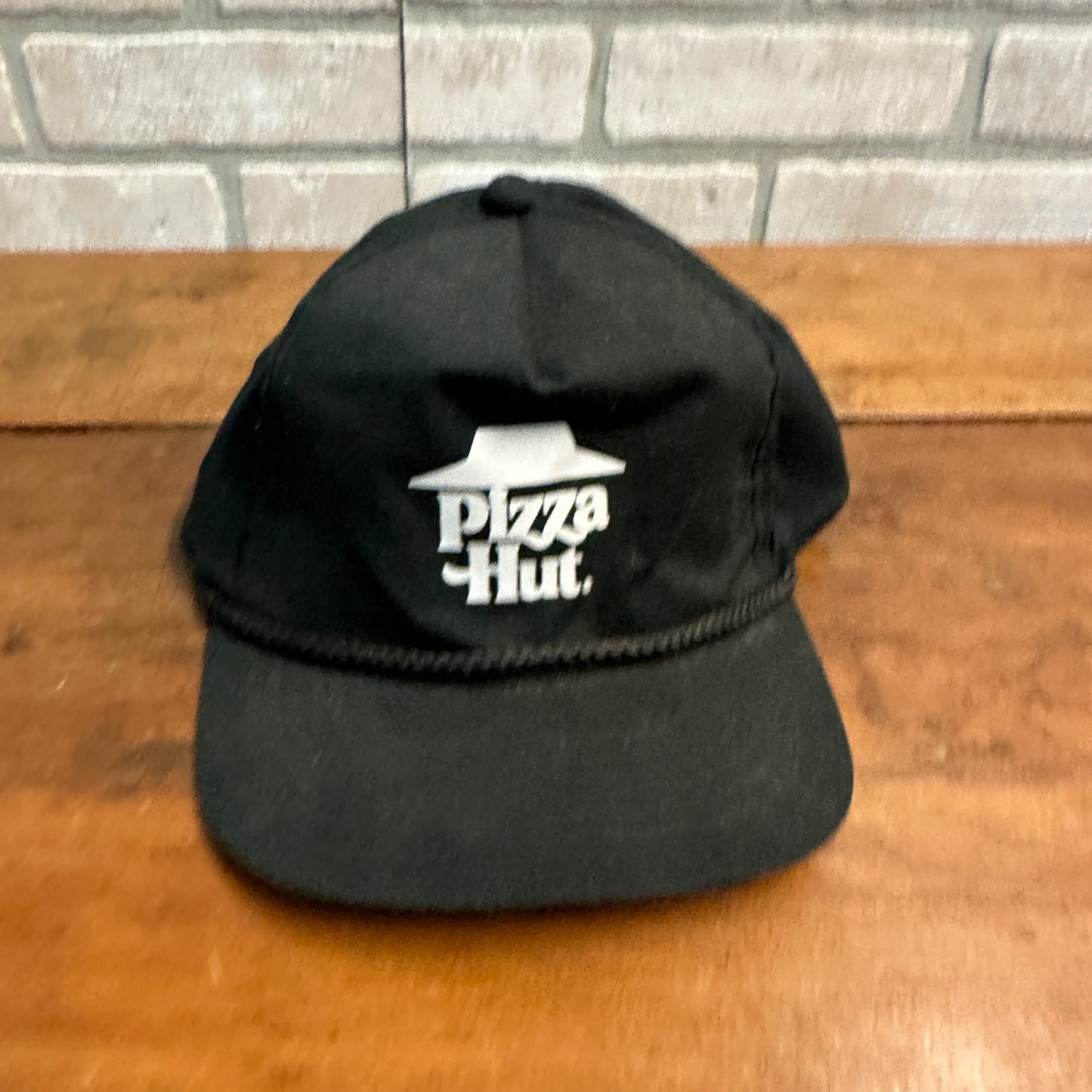 VINTAGE PIZZA HUT ADJUSTABLE BLACK MESH HAT TRUCKER BASEBALL CAP