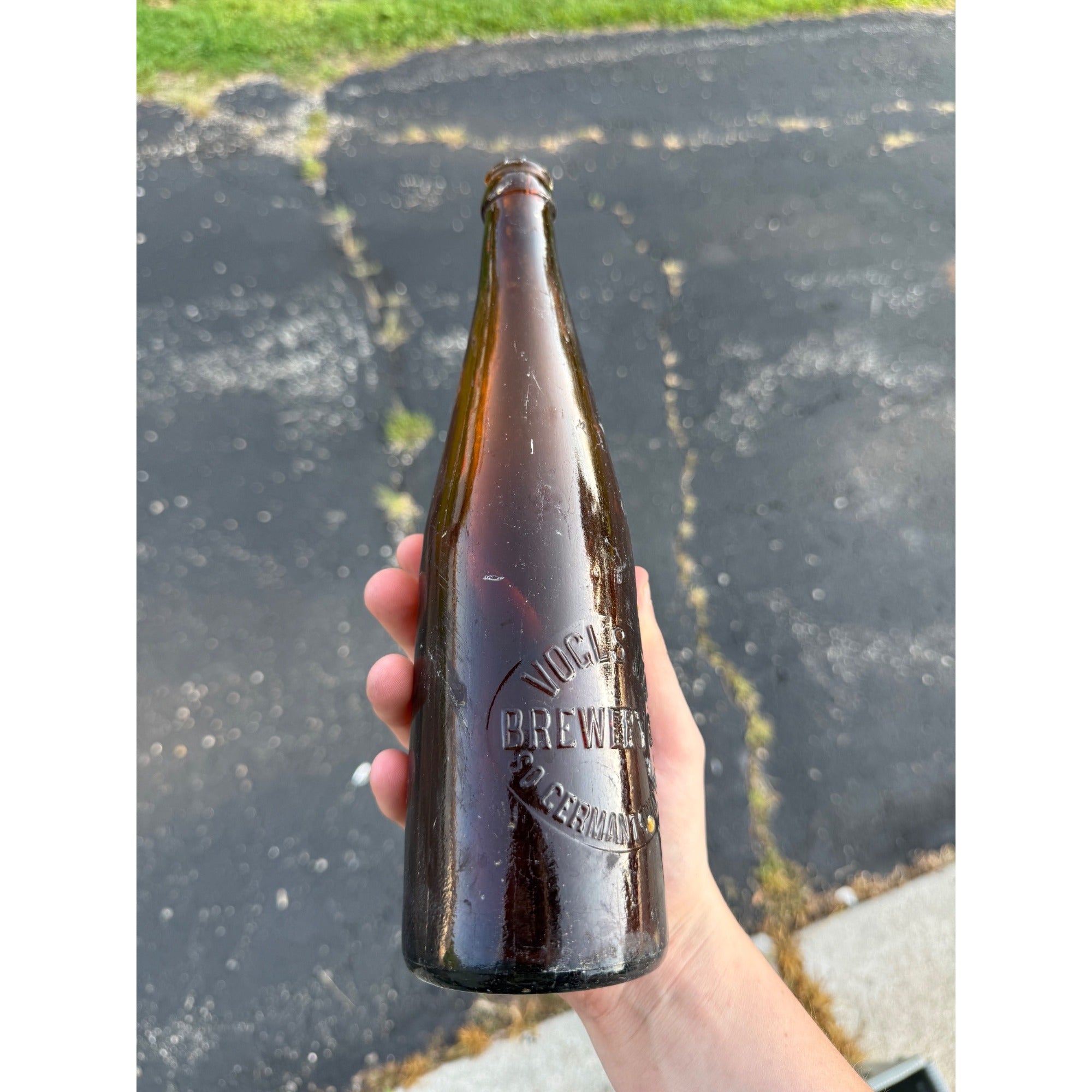 Antique Amber Vogl's Independent Brewery South Germantown Wis Beer Bottle