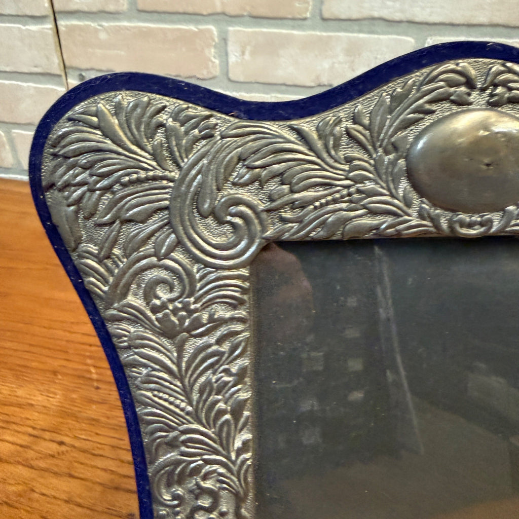 Antique Vintage Silver Plated Picture Photo Frame w/ Velvet for 5" x 7" Photos