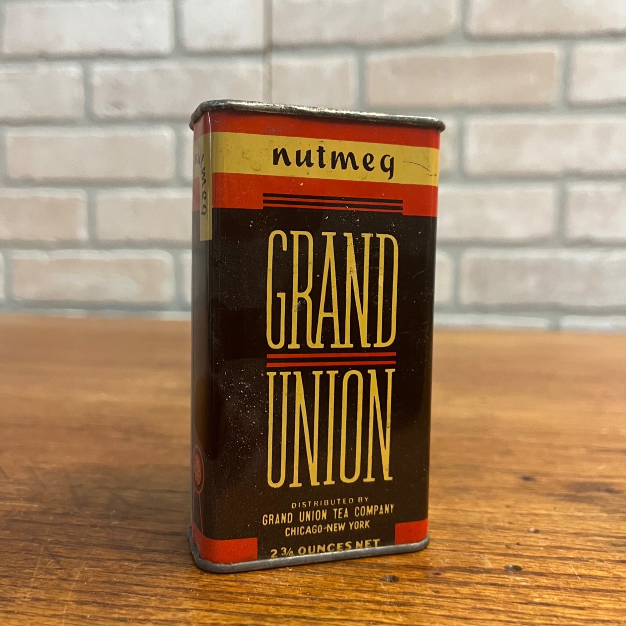 Vintage Grand Union Nutmeg Chicago New York Tea Co. Spice Tin Kitchen Decor