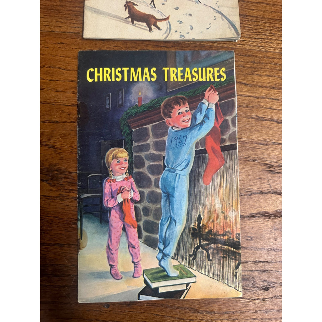 Vintage 1960s Merry Christmas Booklets Geo. Walter Brewing Co Beer Appleton Wis