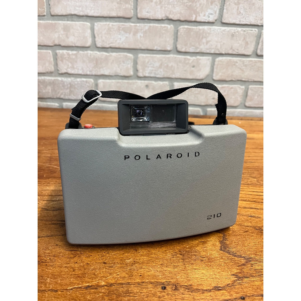 Vintage Polaroid Automatic 210 Model Land Camera -- Untested