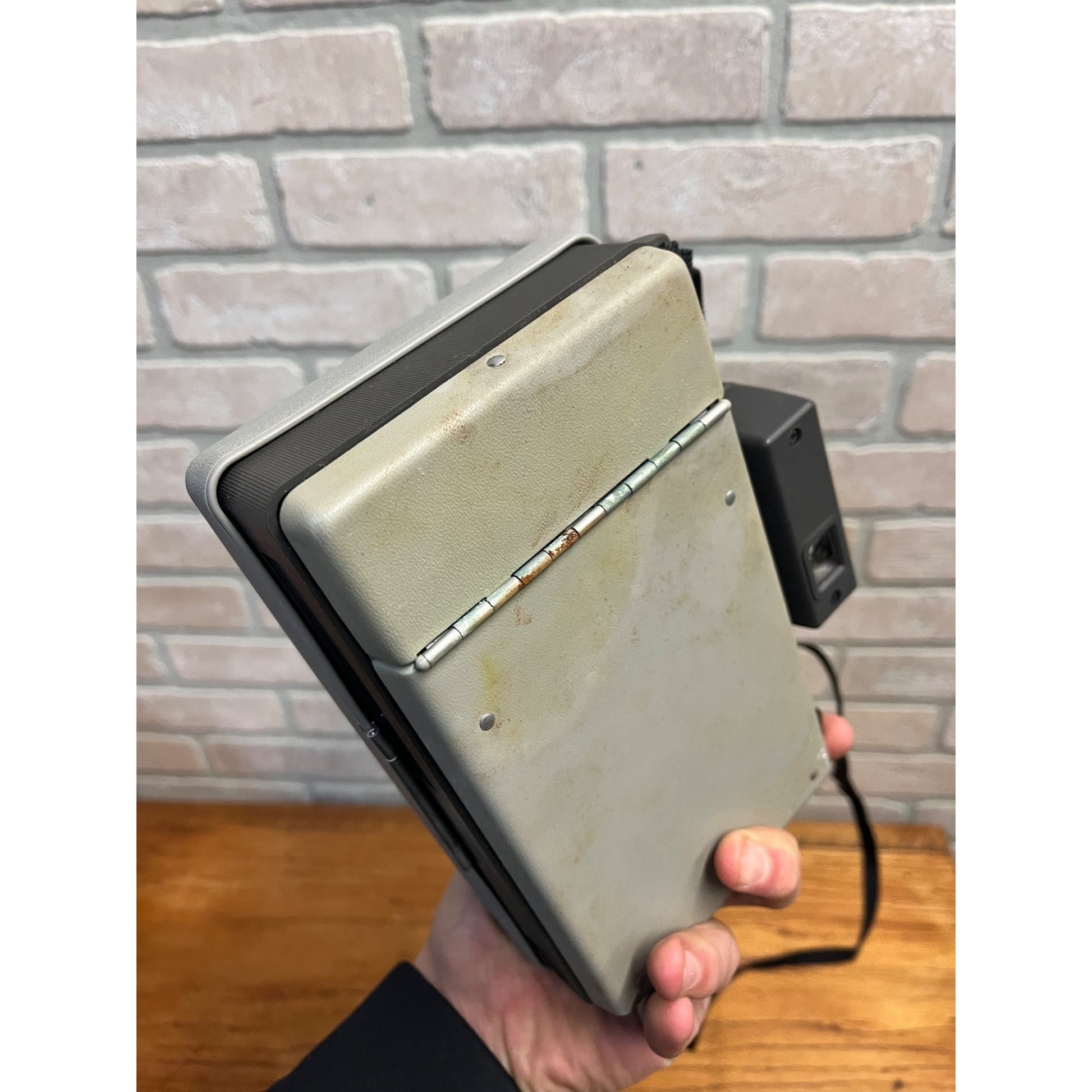 Vintage Polaroid Automatic 210 Model Land Camera -- Untested