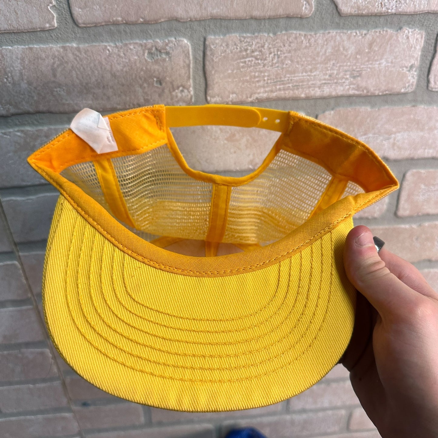 Vintage Yellow Patch Caterpillar Cat Lift Trucks Mesh Snapback Hat Construction Trades